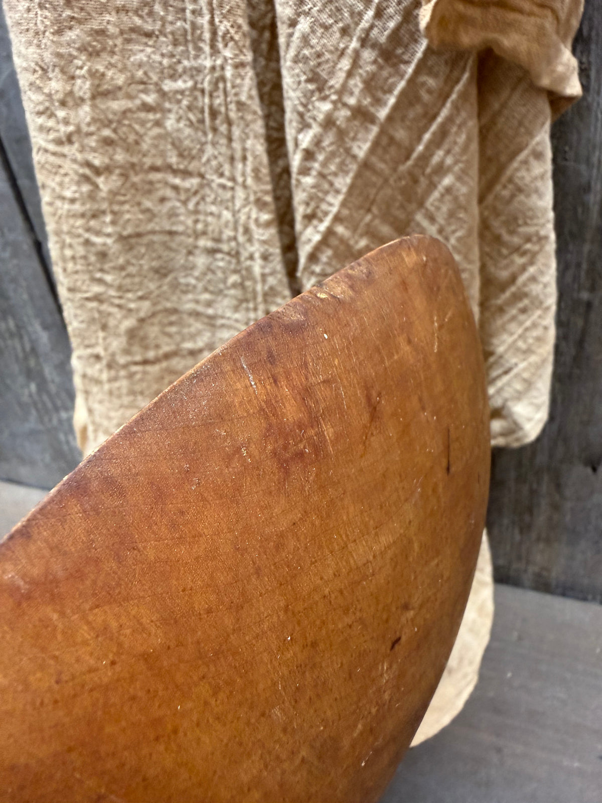 WOODEN BOWL, 11.5", Reddish