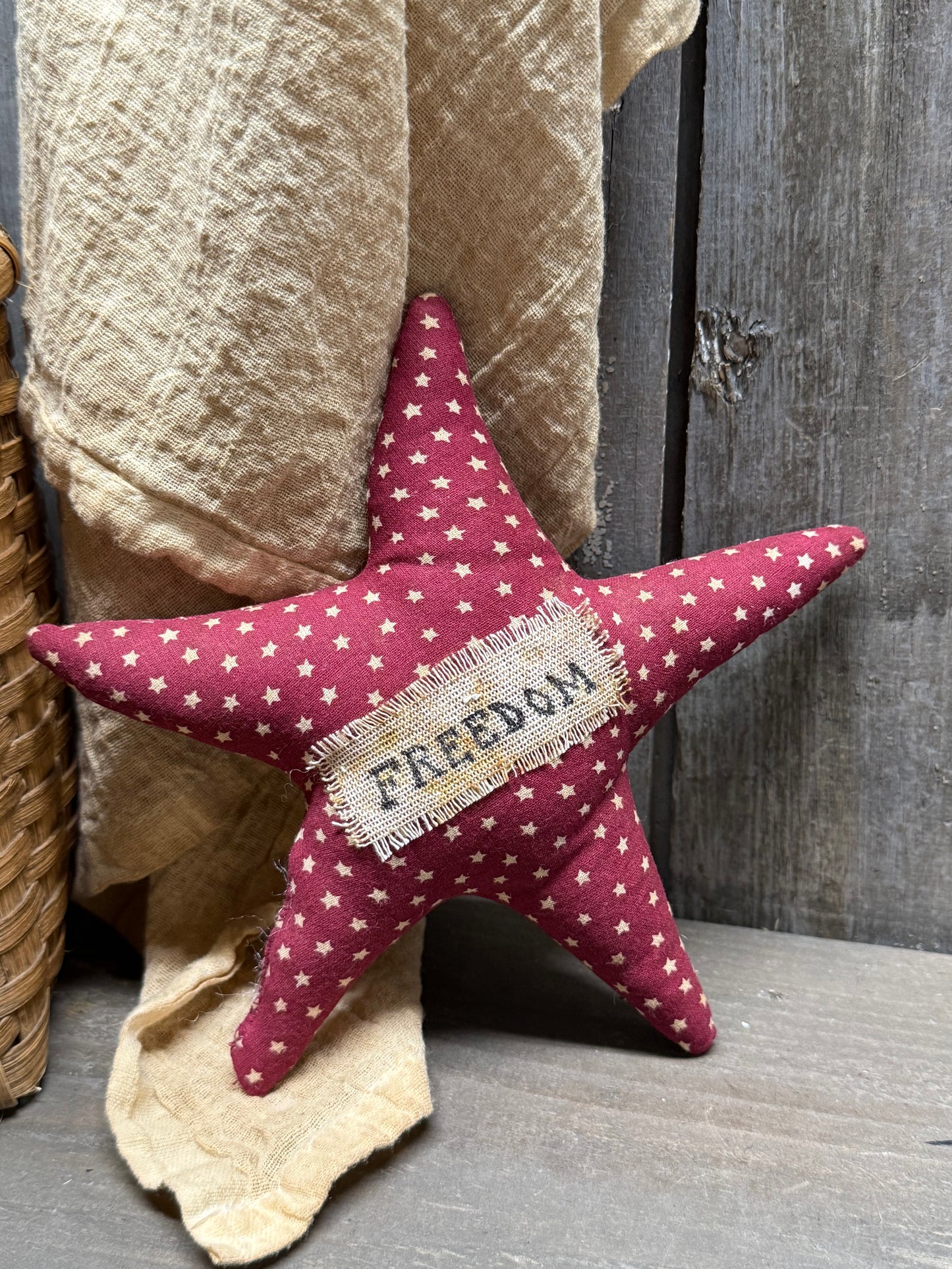 STAR, 8", Assorted Americana