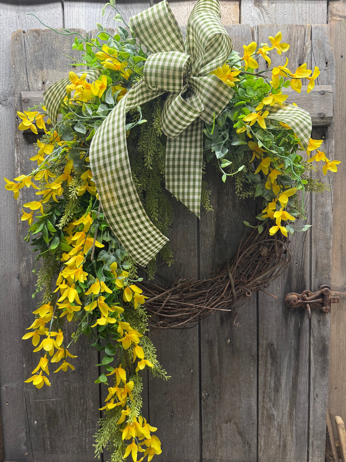 Wreath, FORSYTHIA, Assorted