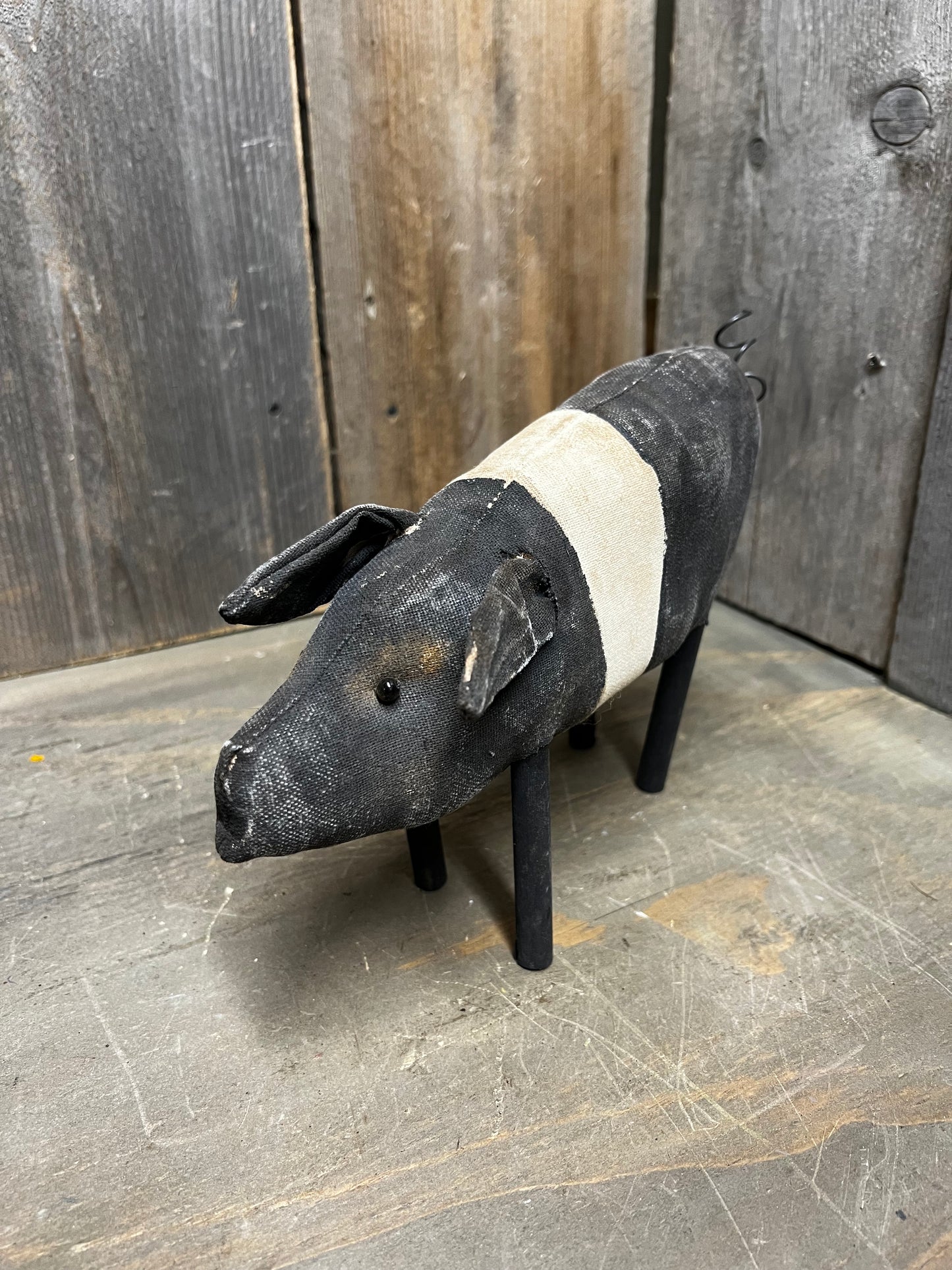 Barn Animals, PIG or COW
