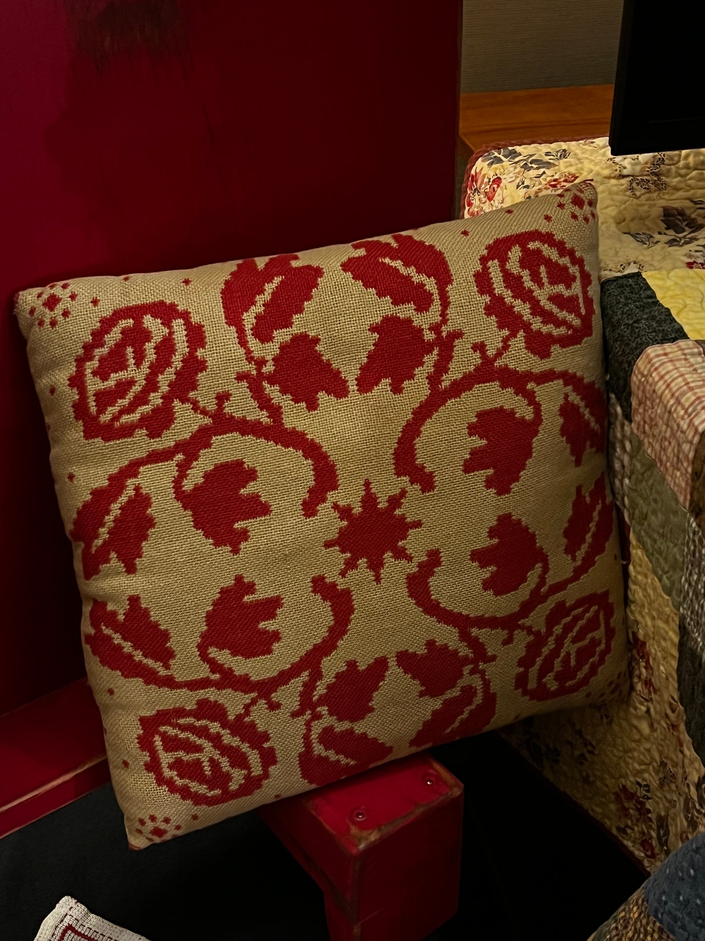 Pattern, CS, Red Haven #5, ROSE COVERLET