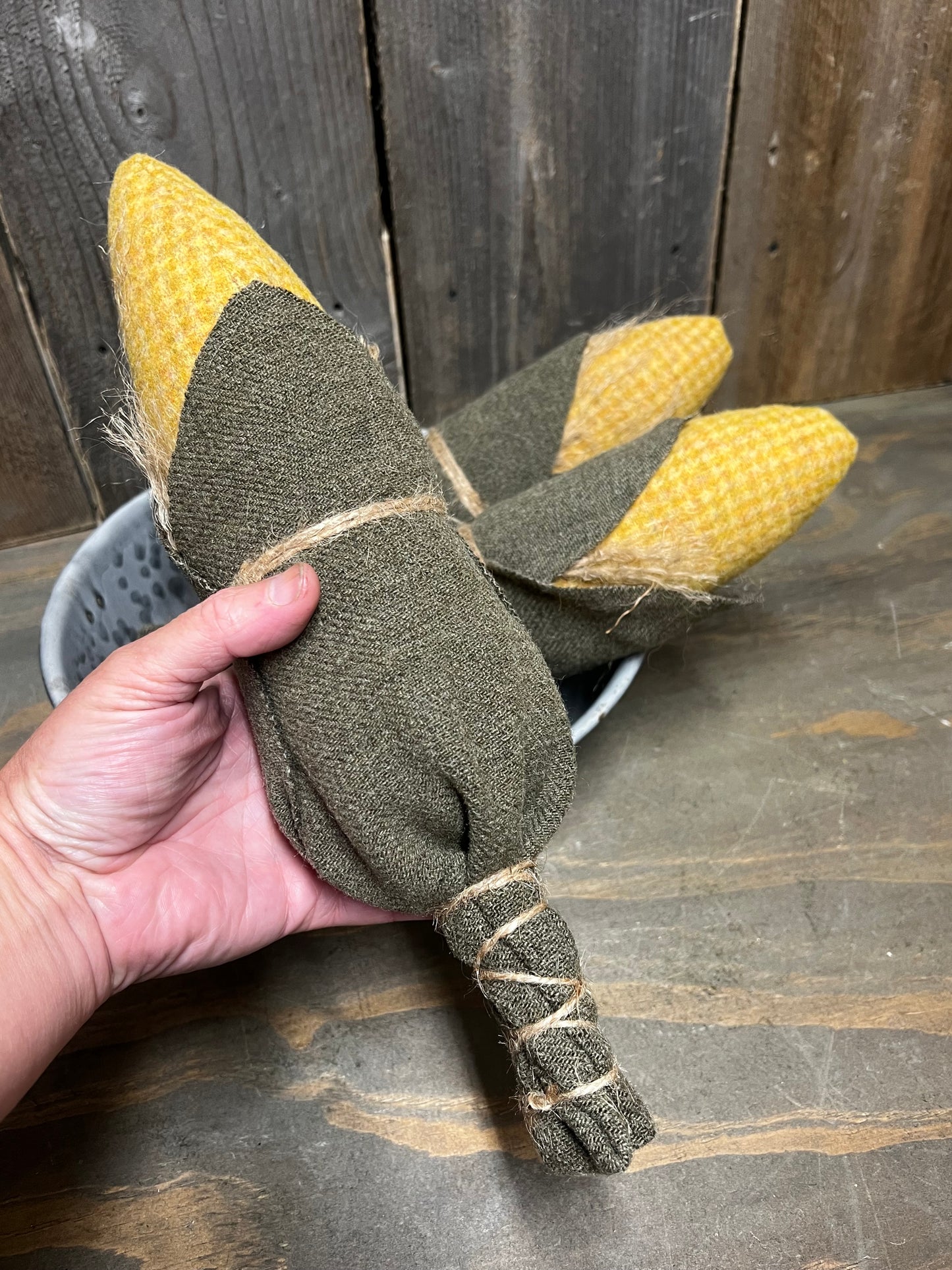 Corn Cob, 12", WOOL