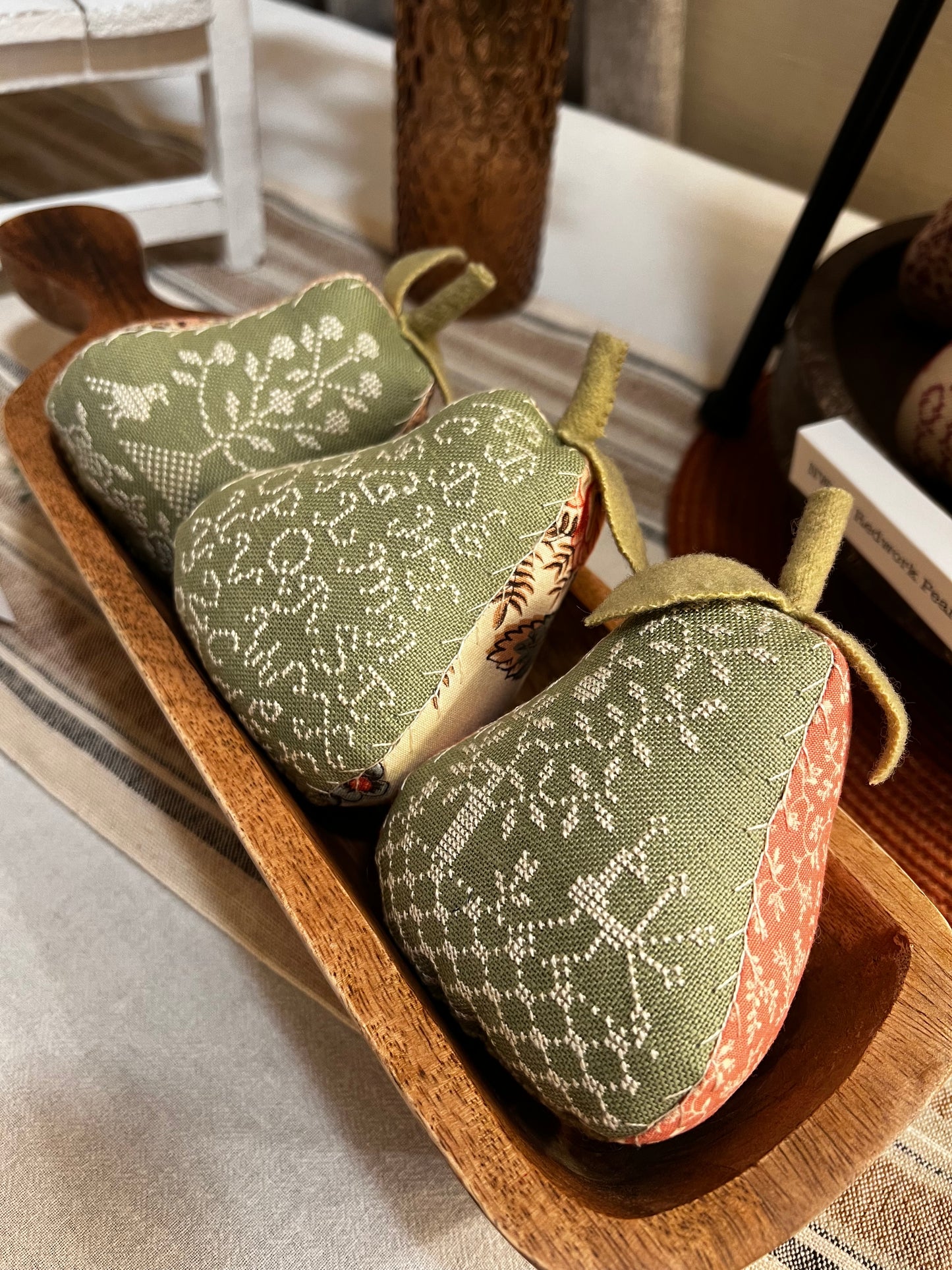 Pattern, CS, SPRING GREEN PEARS