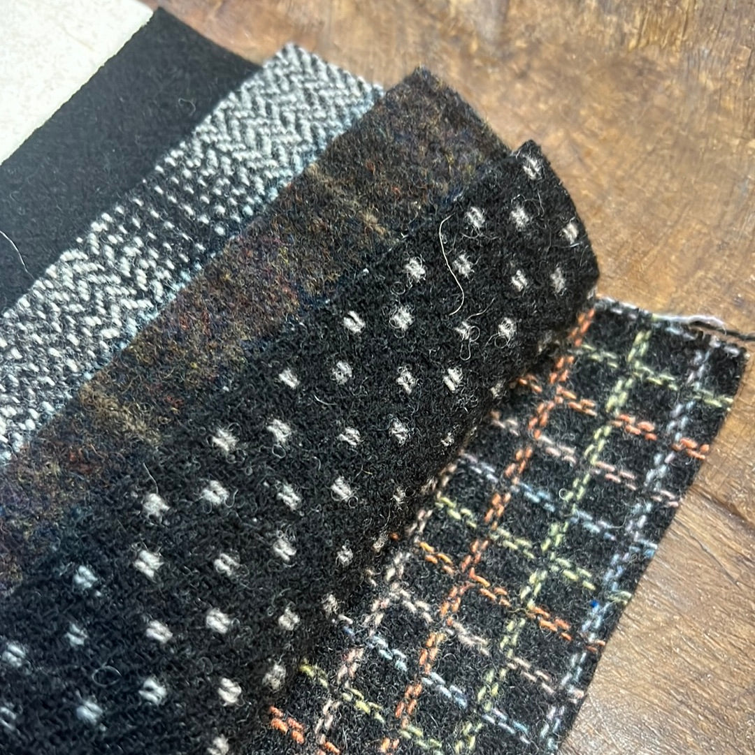 Wooly Charm Pack, BLACK