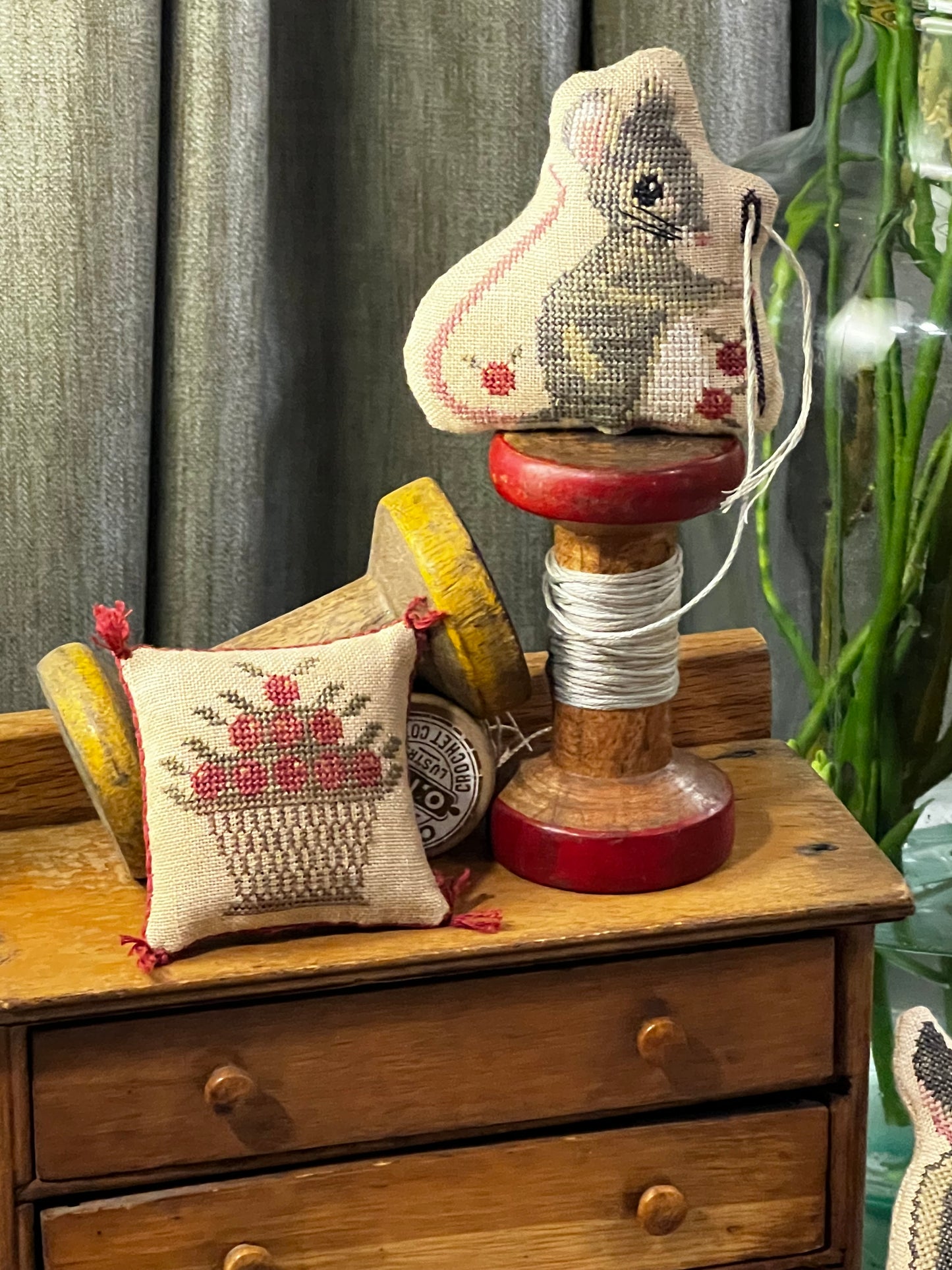 Pattern, CS, Animal Crackers Series, BOBBIN