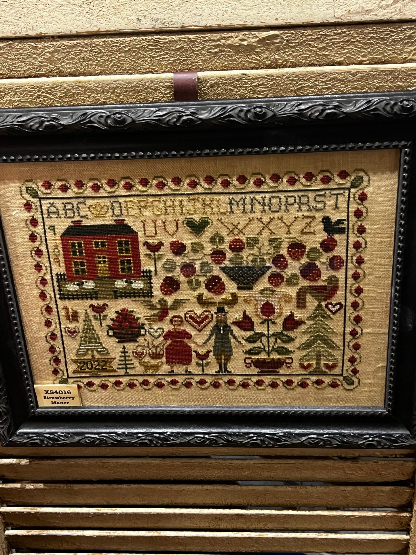 Pattern, CS, STRAWBERRY MANOR