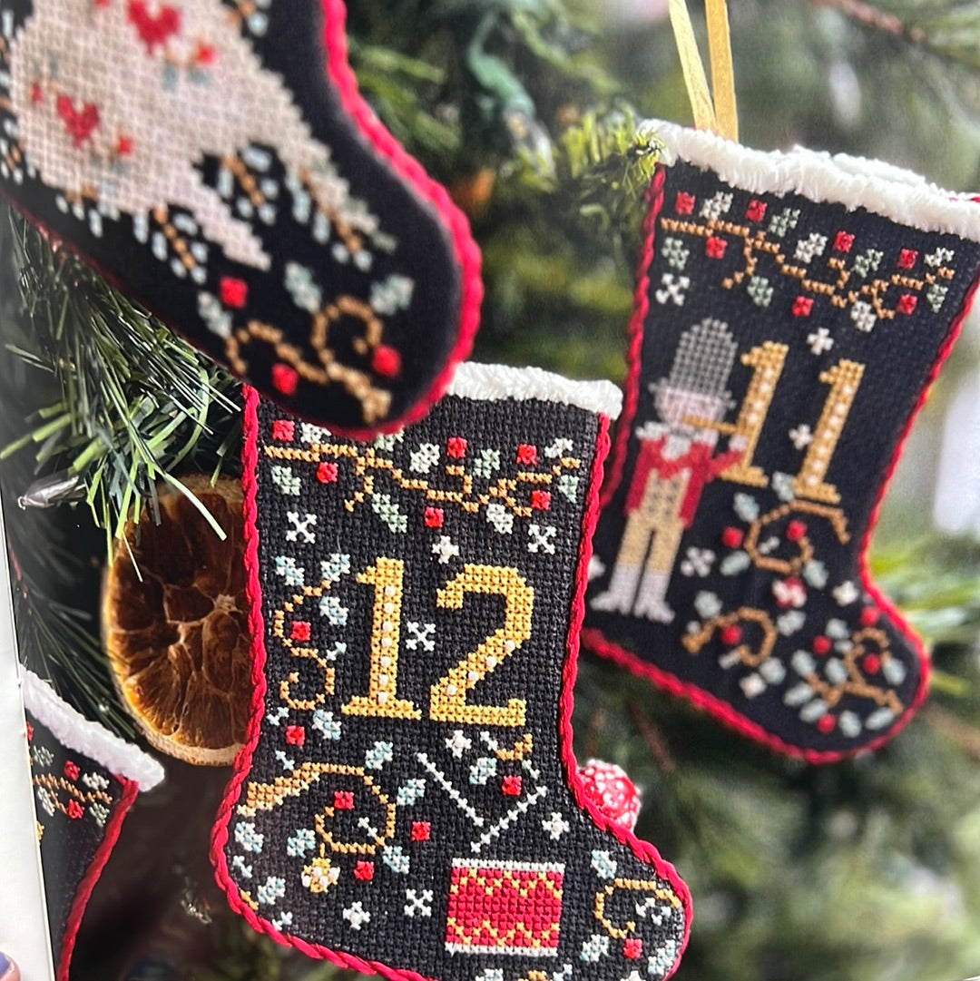 Pattern, CS, 12 DAYS OF CHRISTMAS STOCKINGS