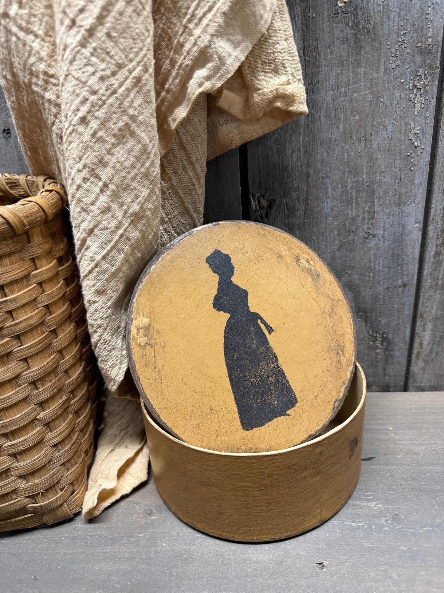 Paper Mache Box, 6", BODY SILHOUTTE