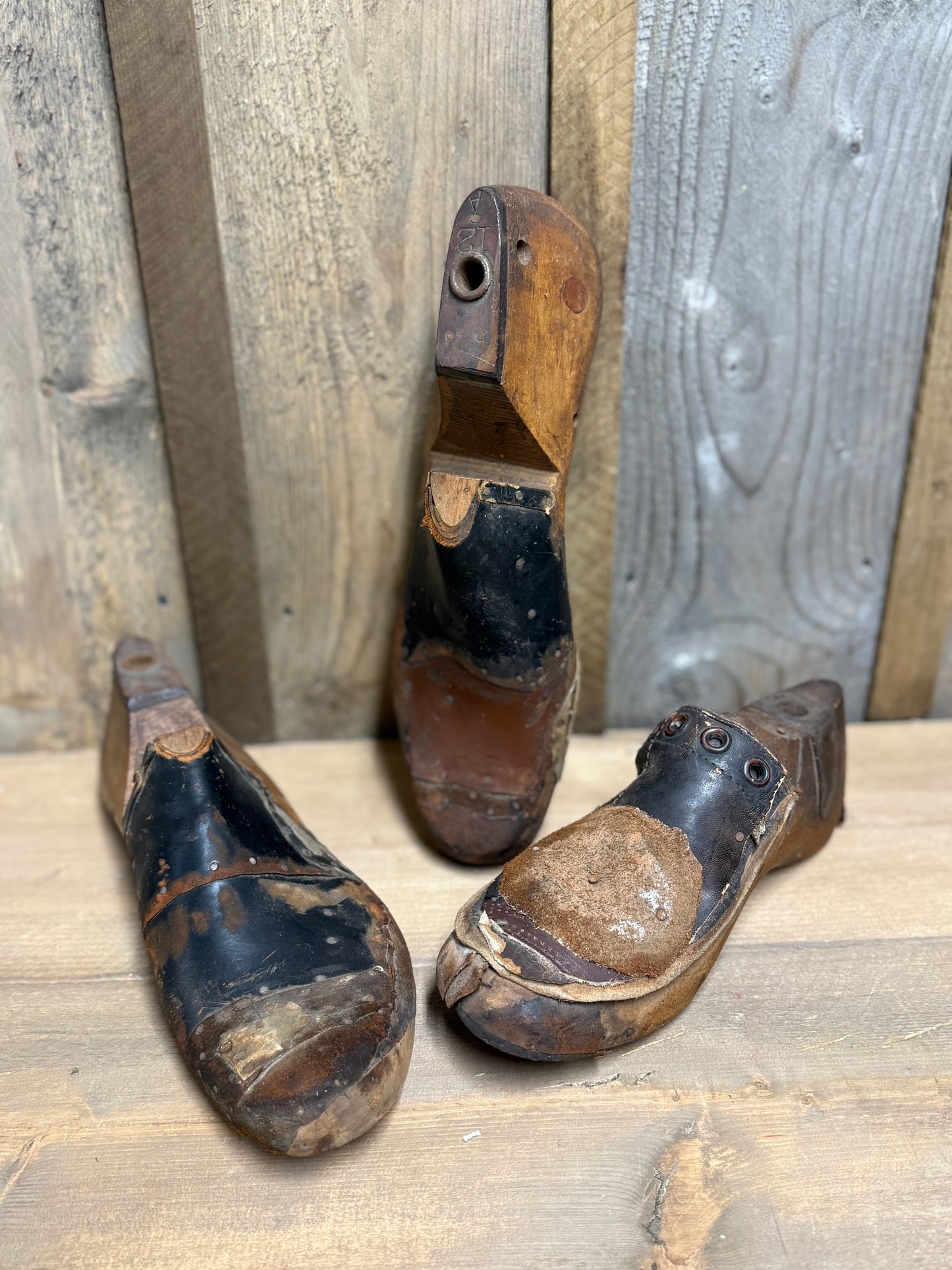 SHOE MOLDS, Set/3, LEATHER PIECES