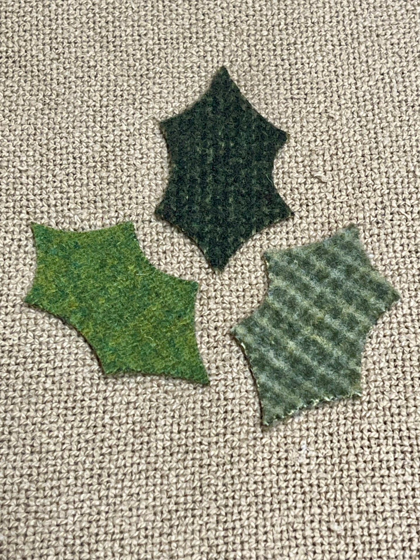 WOOL HOLLY LEAF, Large, 3"x 1.5"