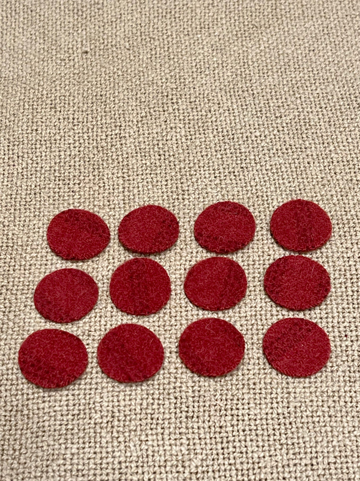 WOOL BERRY, 1" Circle