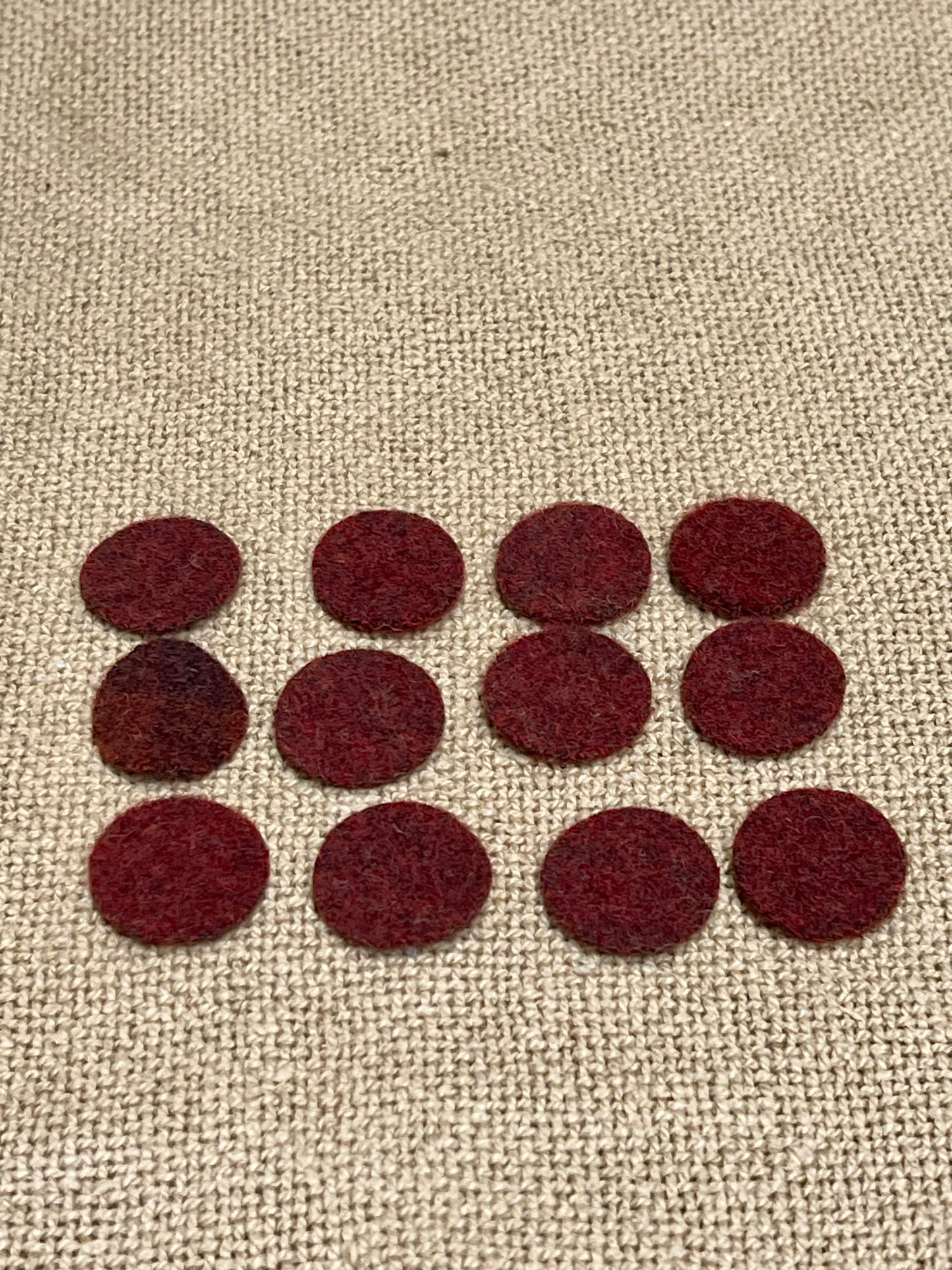 WOOL BERRY, 1" Circle