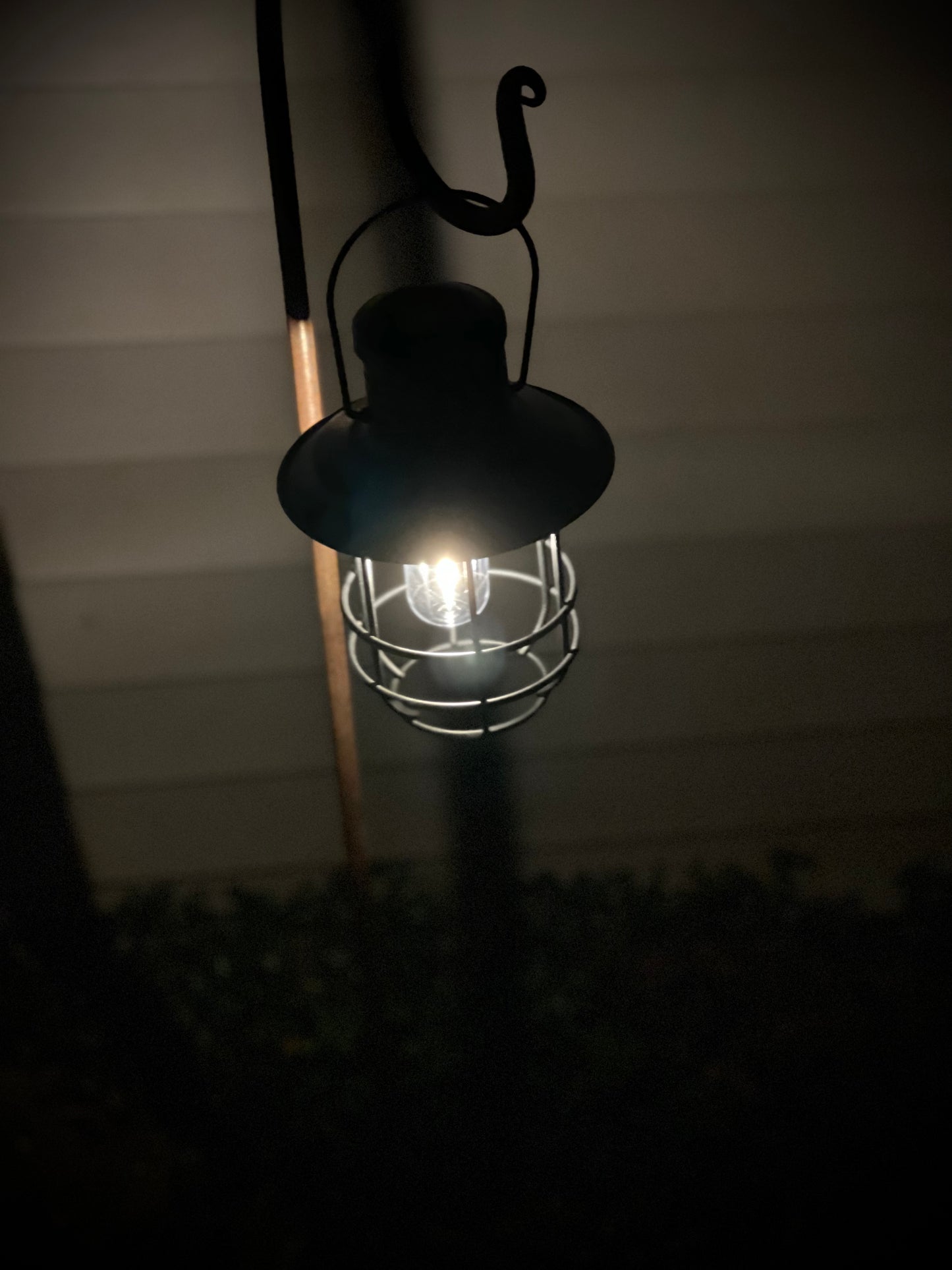 Sitting/Hanging Lantern, Battery Operated, BLACK or RUSTY BRONZE