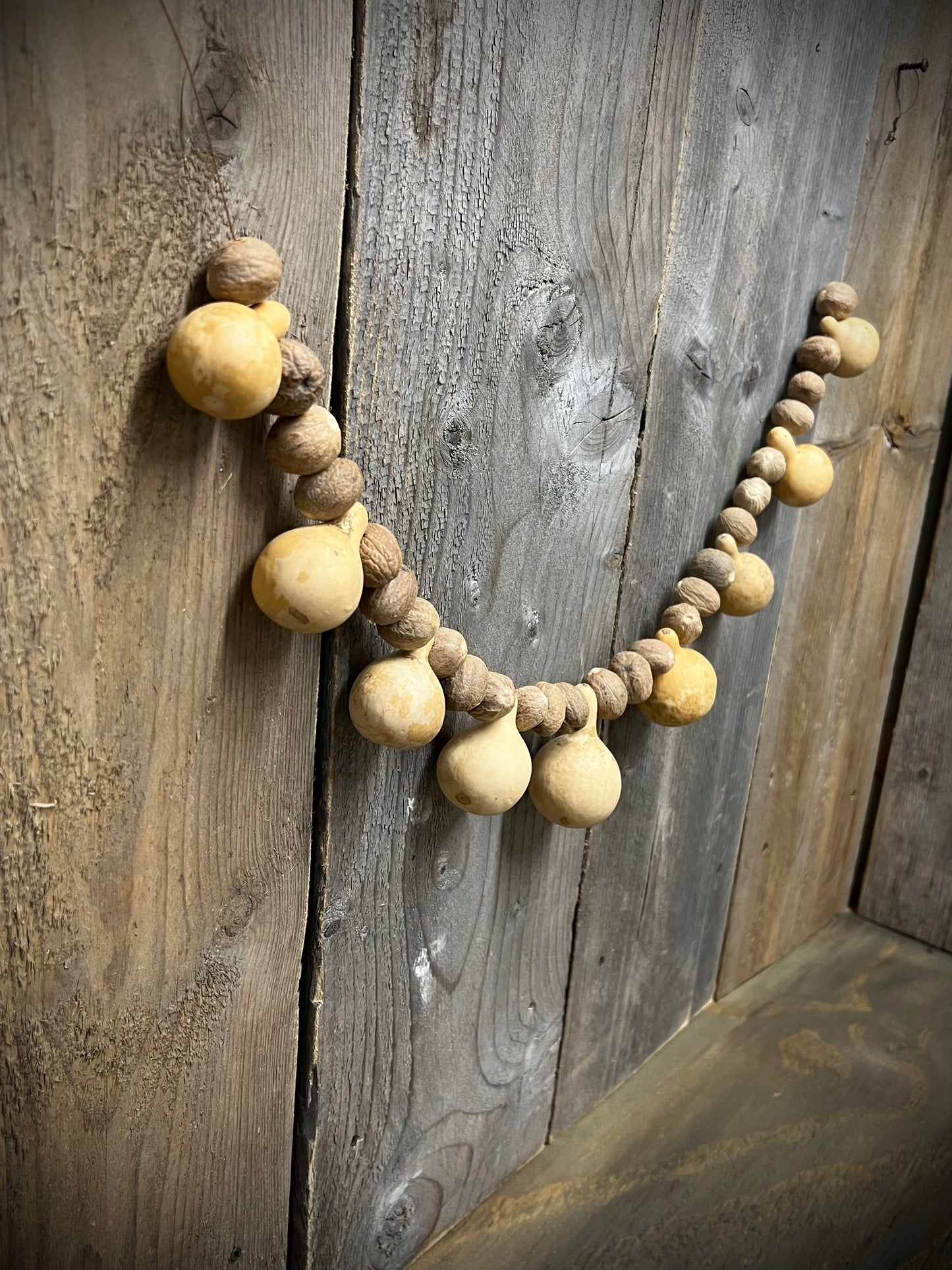 Garland, 24", NUTMEG & SPINNER GOURD