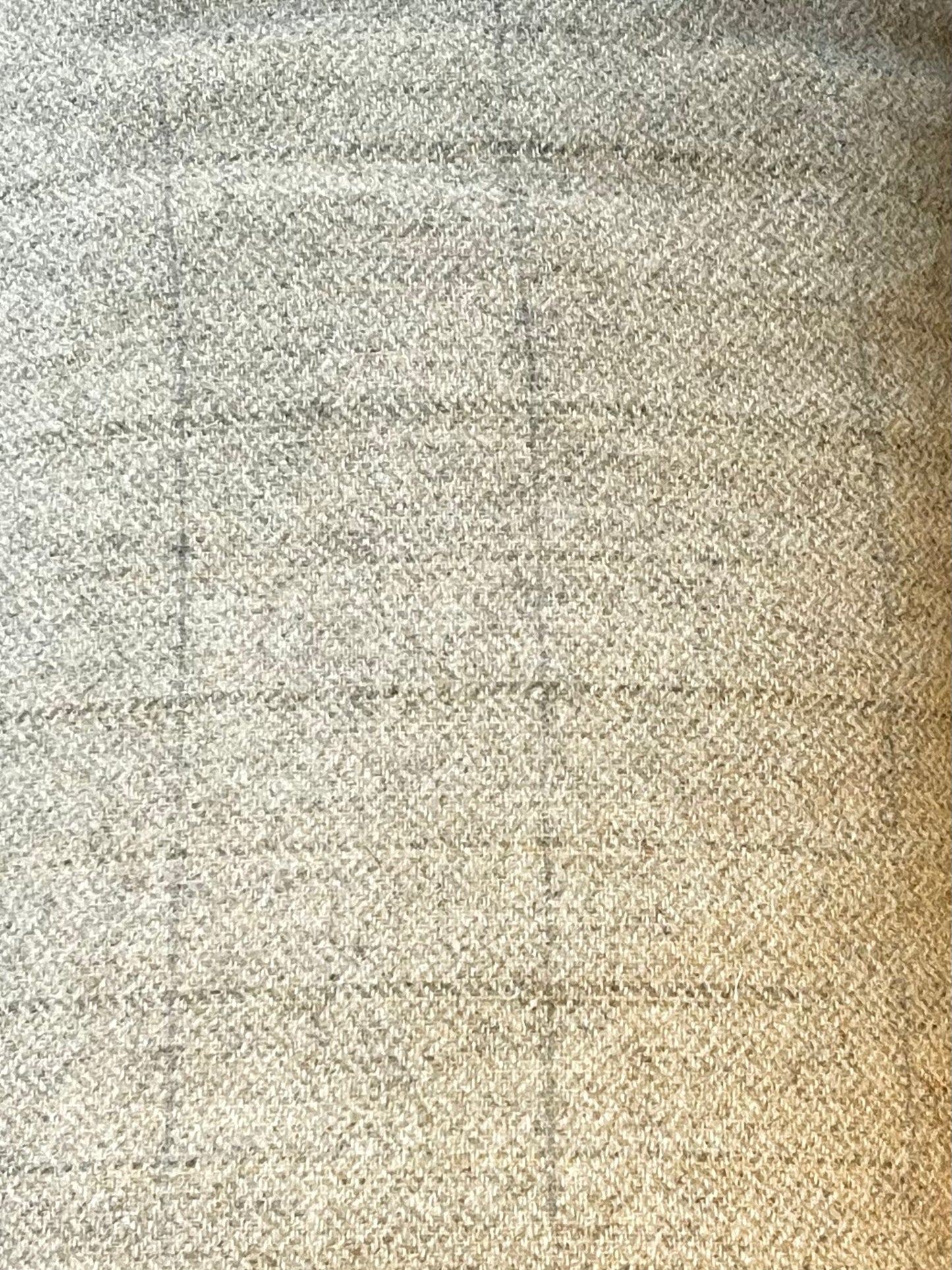 WOOD ASH, Wool