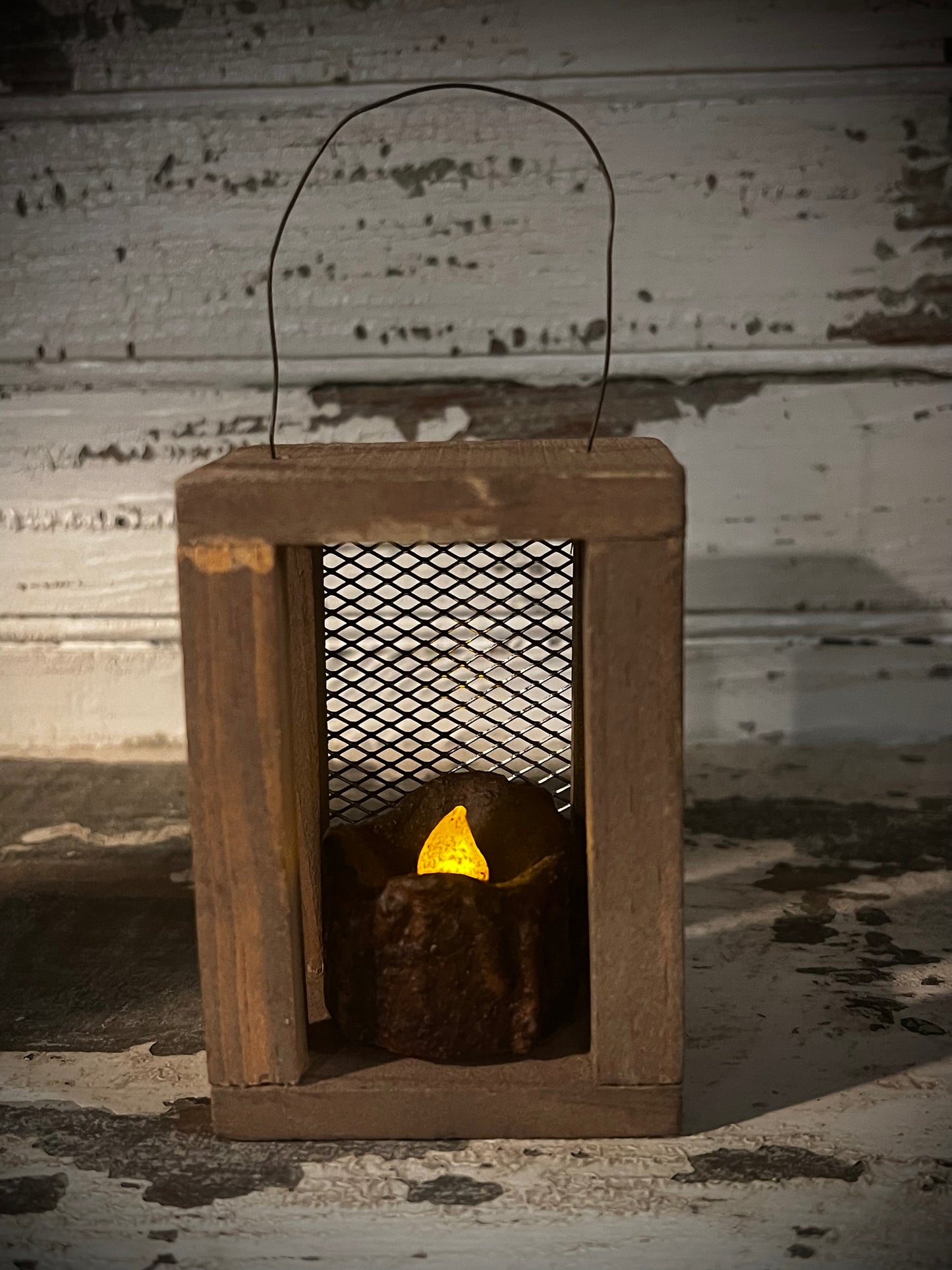 Tea Light Holder, WIRE SCREEN