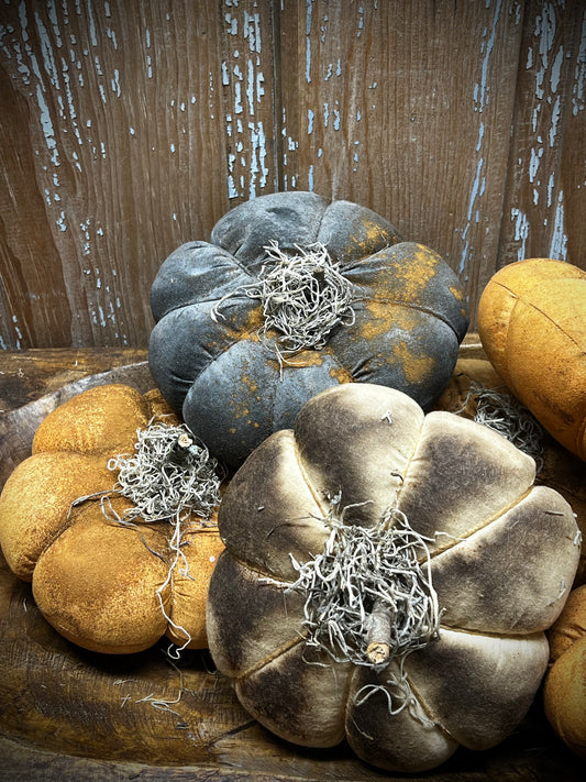 Pumpkin, 7", GRUNGY W/ MOSS