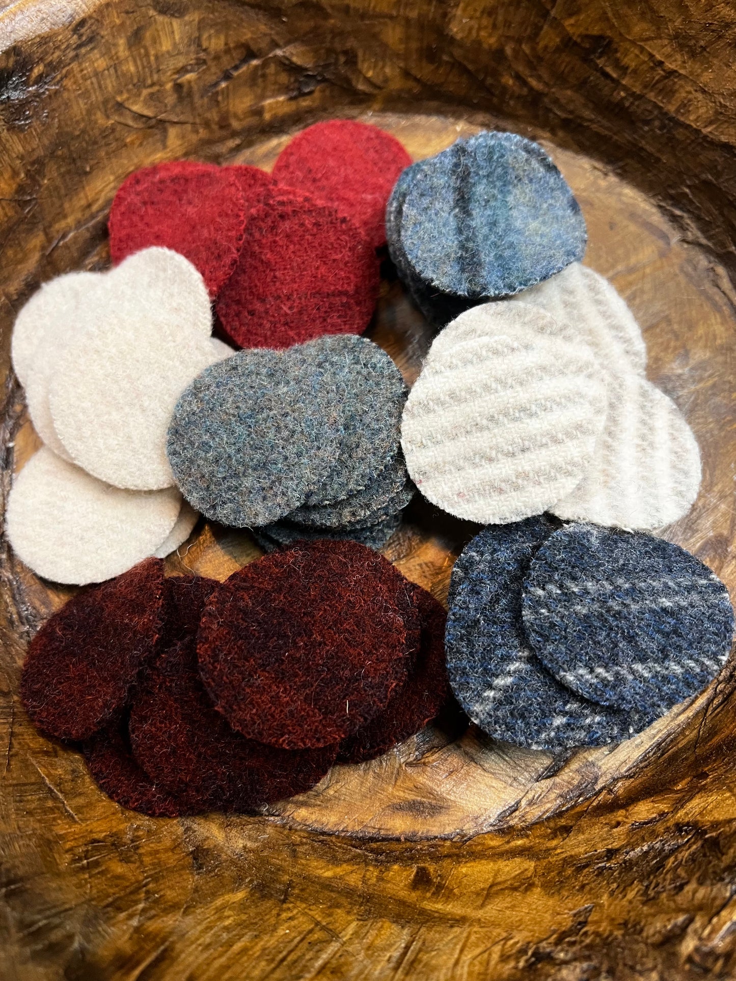 WOOL PENNY CIRCLES, 1.5”, Assorted Colors