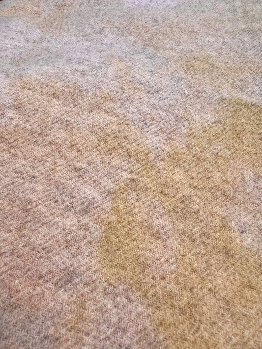 Hand Dyed Wool, Fat Quarter, APRICOTS & CREAM