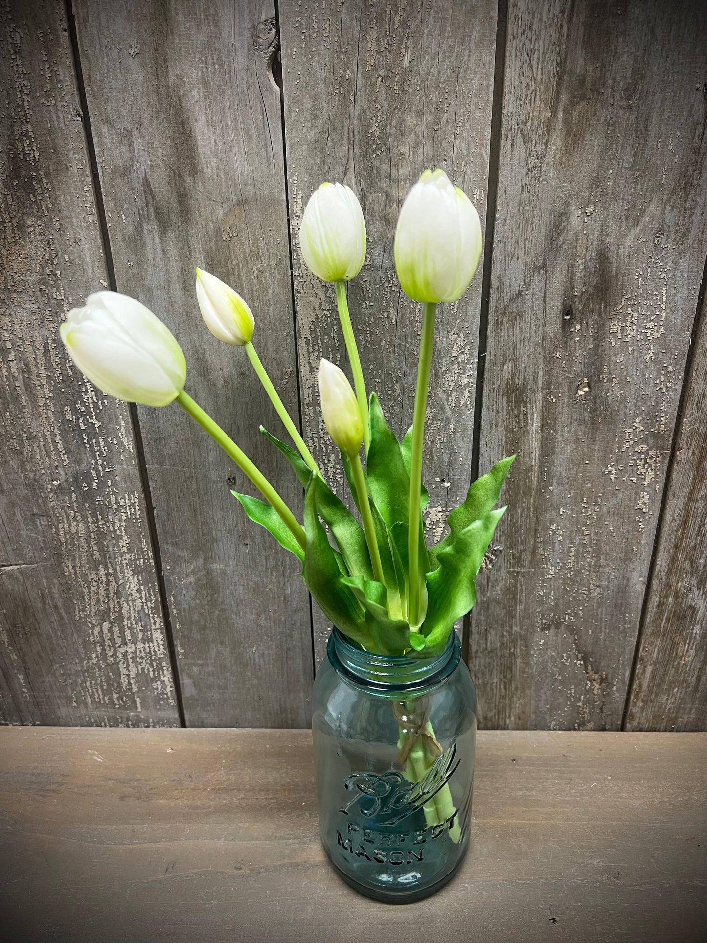 Bunch, Real Feel Tulips, WHITE