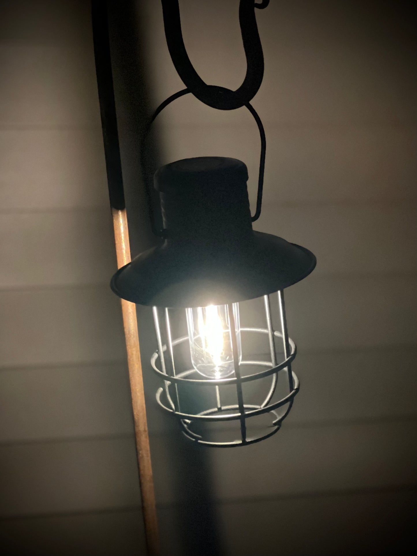 Sitting/Hanging Lantern, Battery Operated, BLACK or RUSTY BRONZE