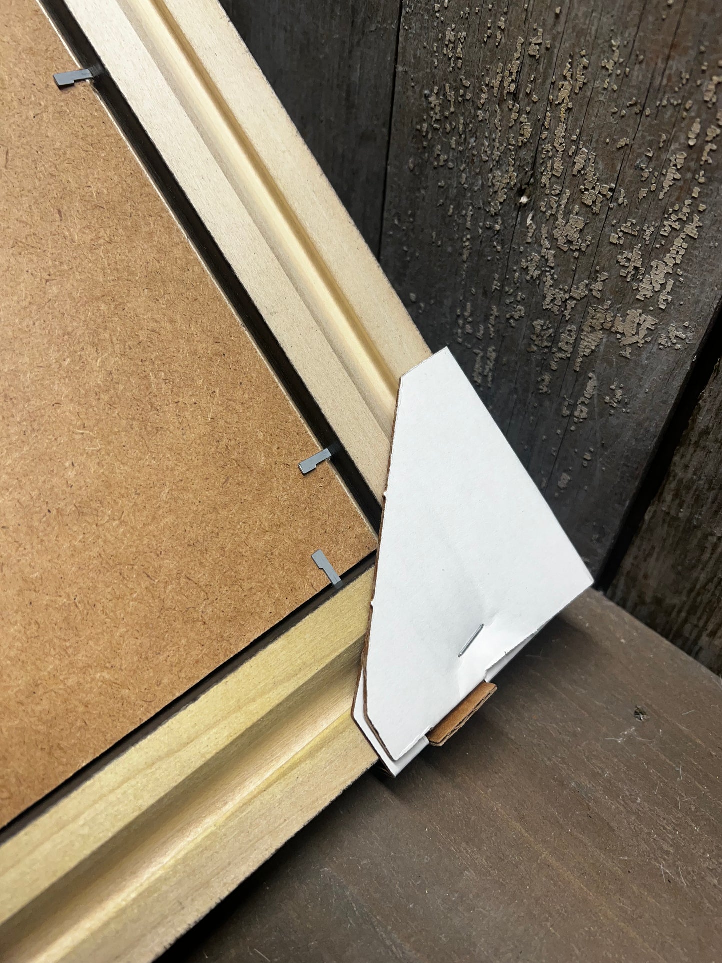 Framed Art, MAIL POUCH BARN