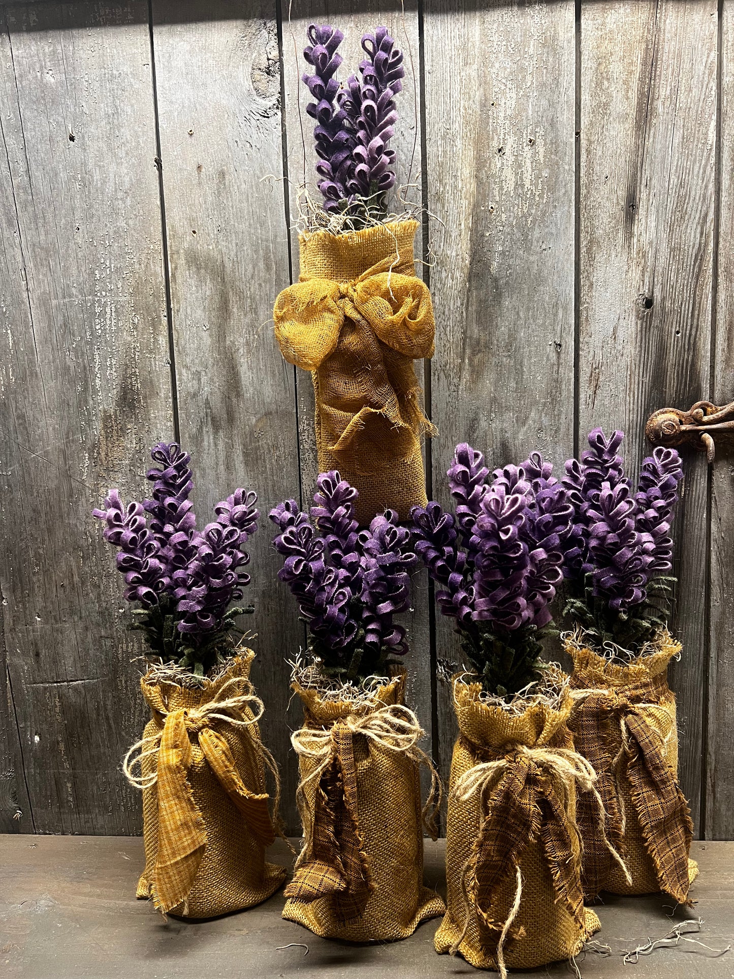 LAVENDER BOUQUET, Wool, Assorted