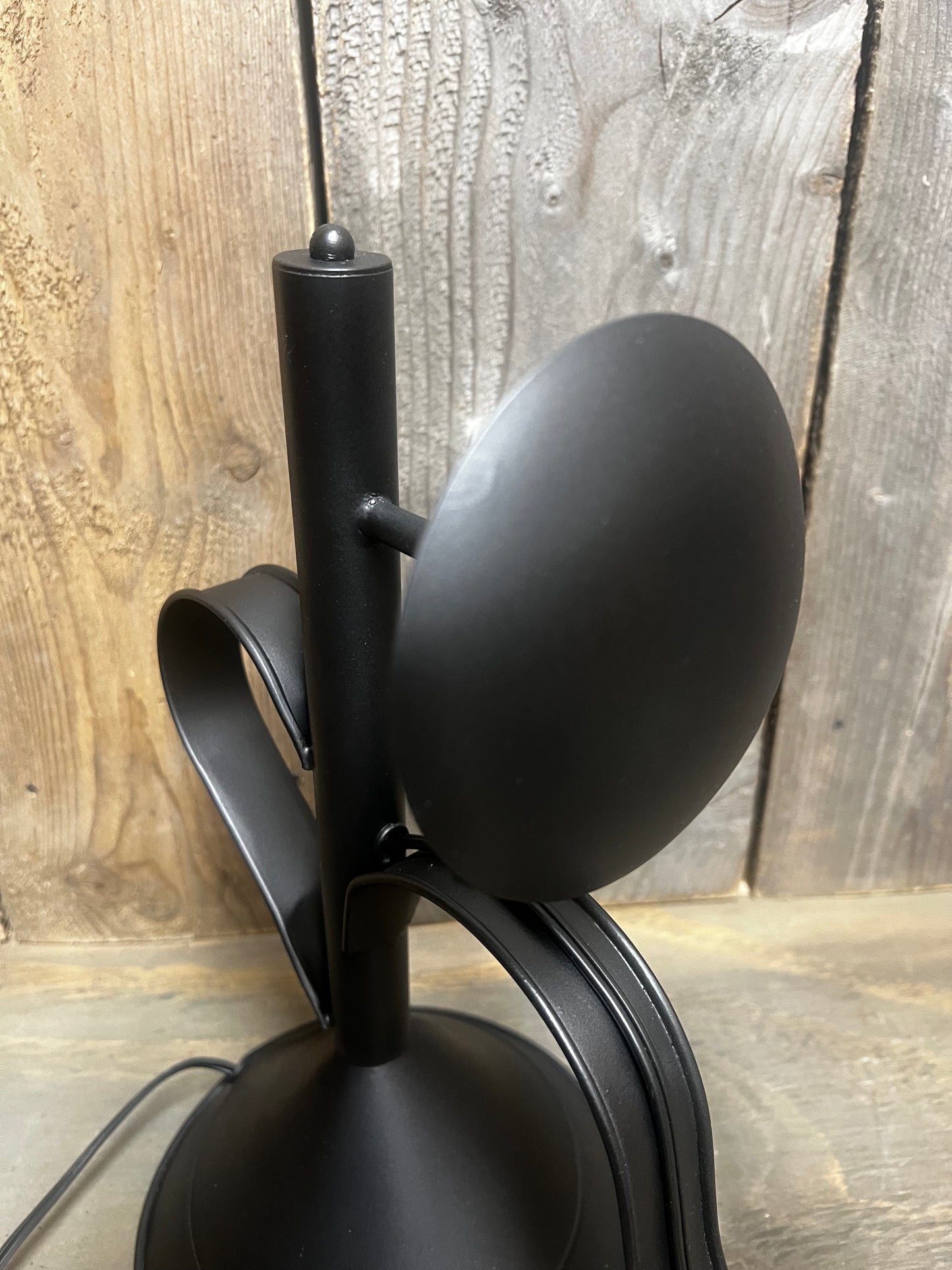 Accent Light, Smokey Black, EARLY AMERICAN