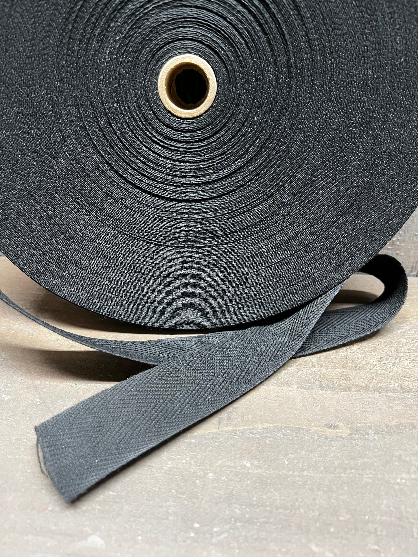 BINDING & HOOKS