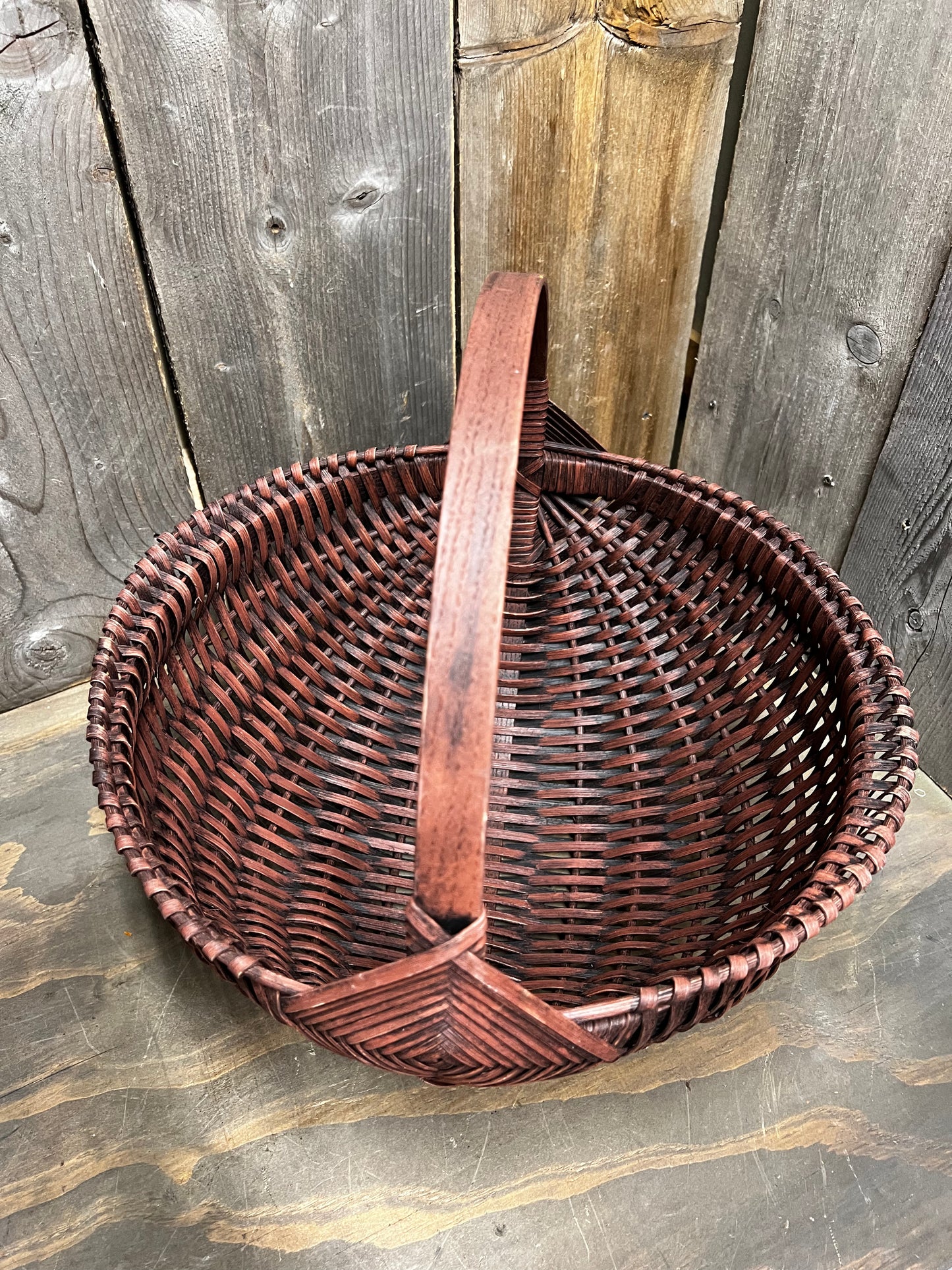 Egg Basket, #14 Round, RED/BLACK