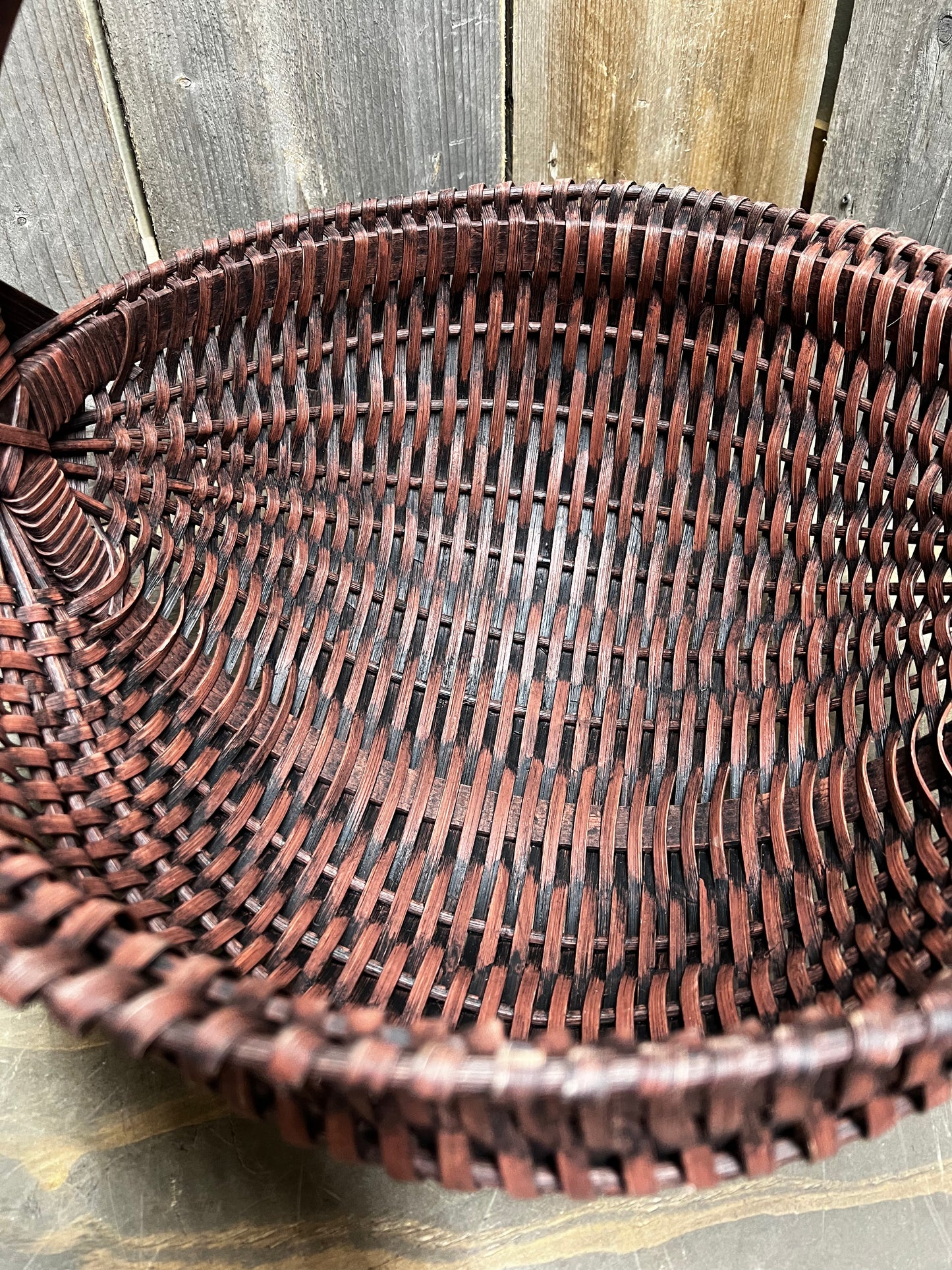 Egg Basket, #14 Round, RED/BLACK