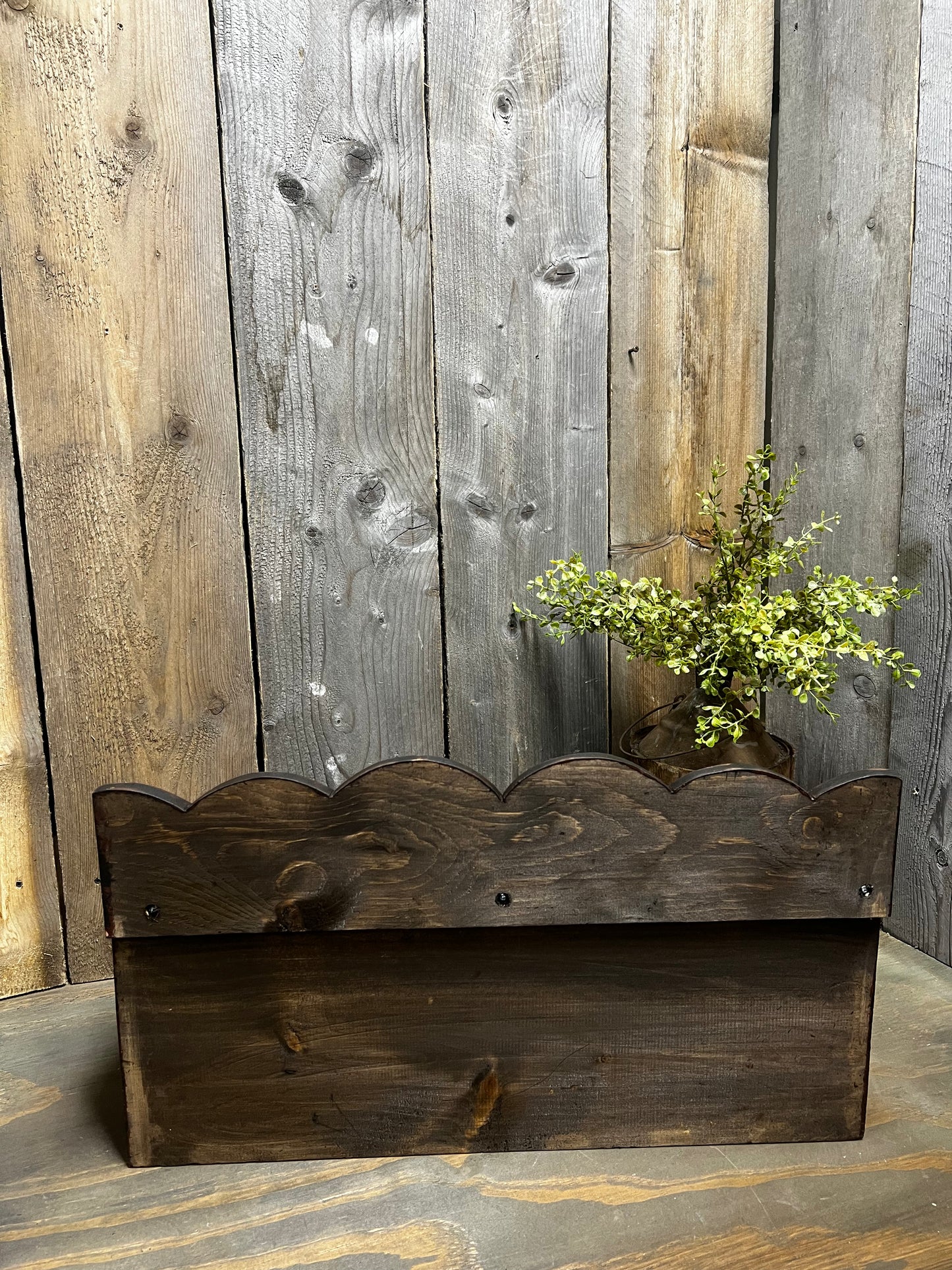 Table Box, Slanted, BLACK OVER RED