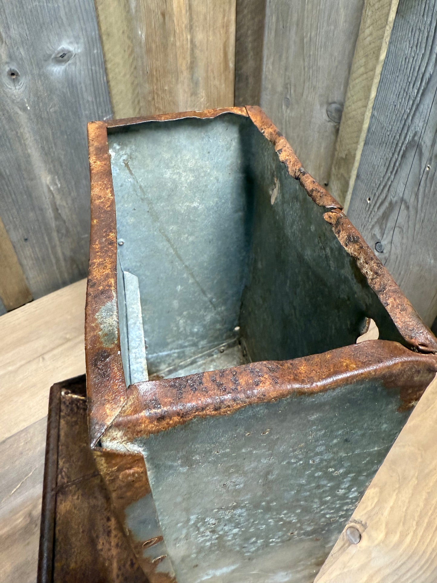 PIG FEEDER, Sanitary