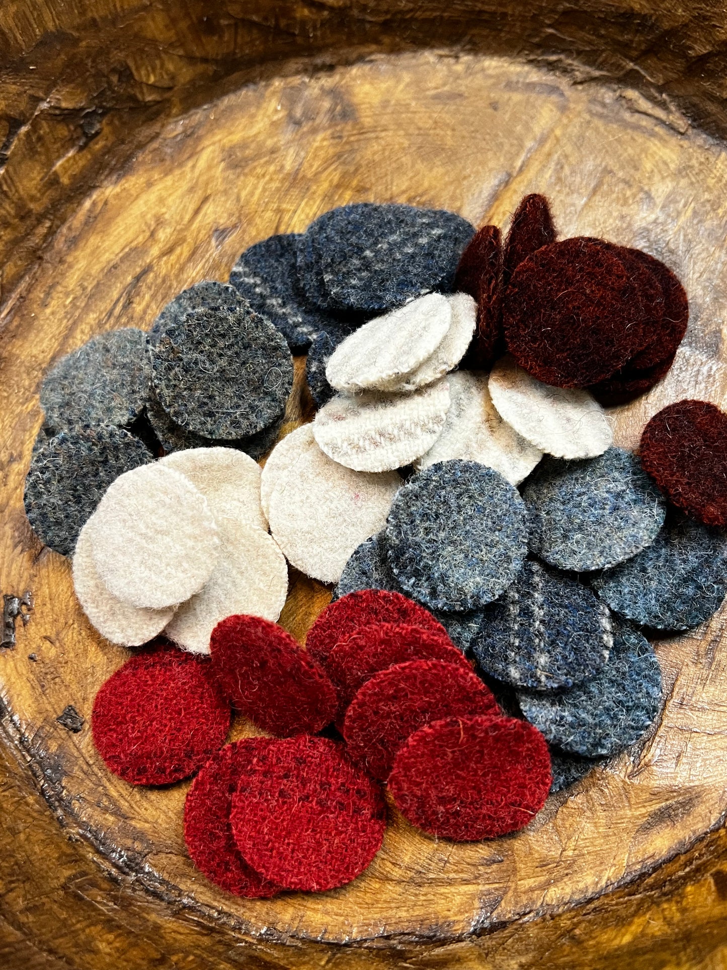 WOOL PENNY CIRCLES, 1”, Assorted Colors