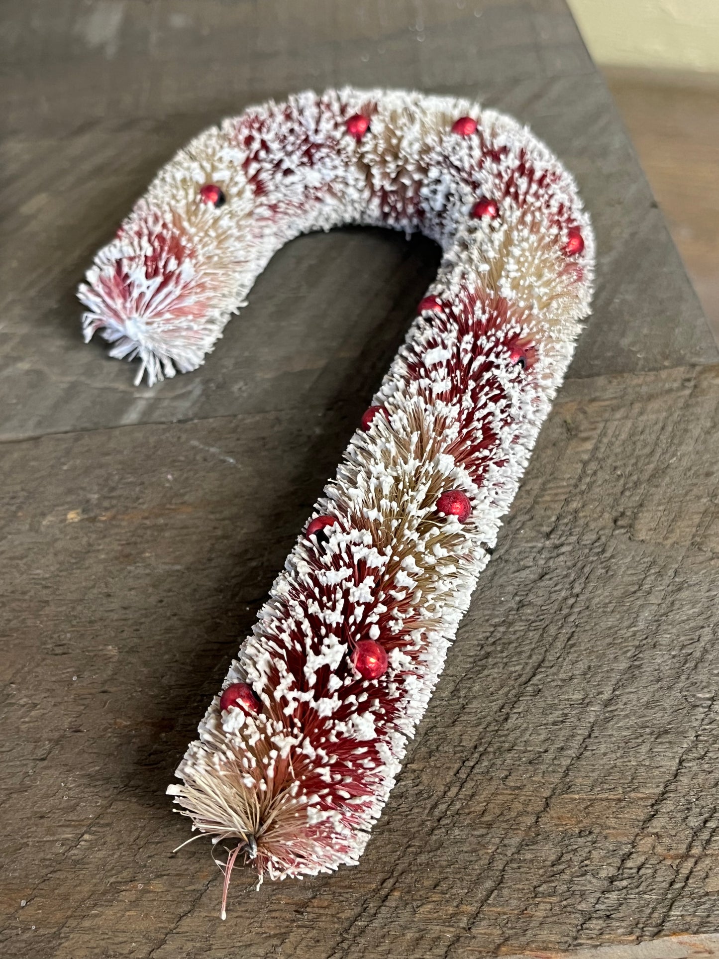 Candy Cane, 6.5", BRISTLE