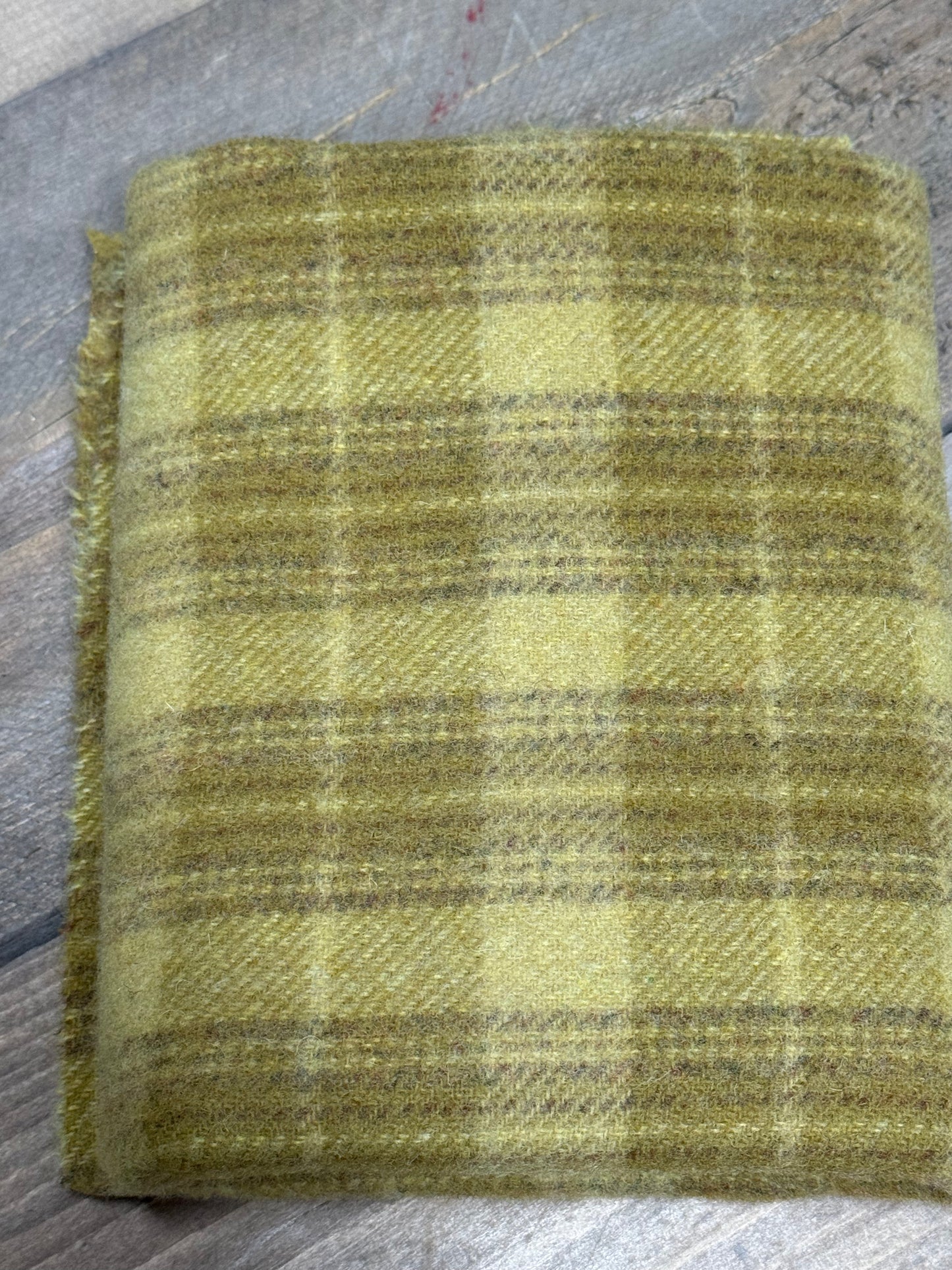 Wool Bundle, Unwashed, MAIZE