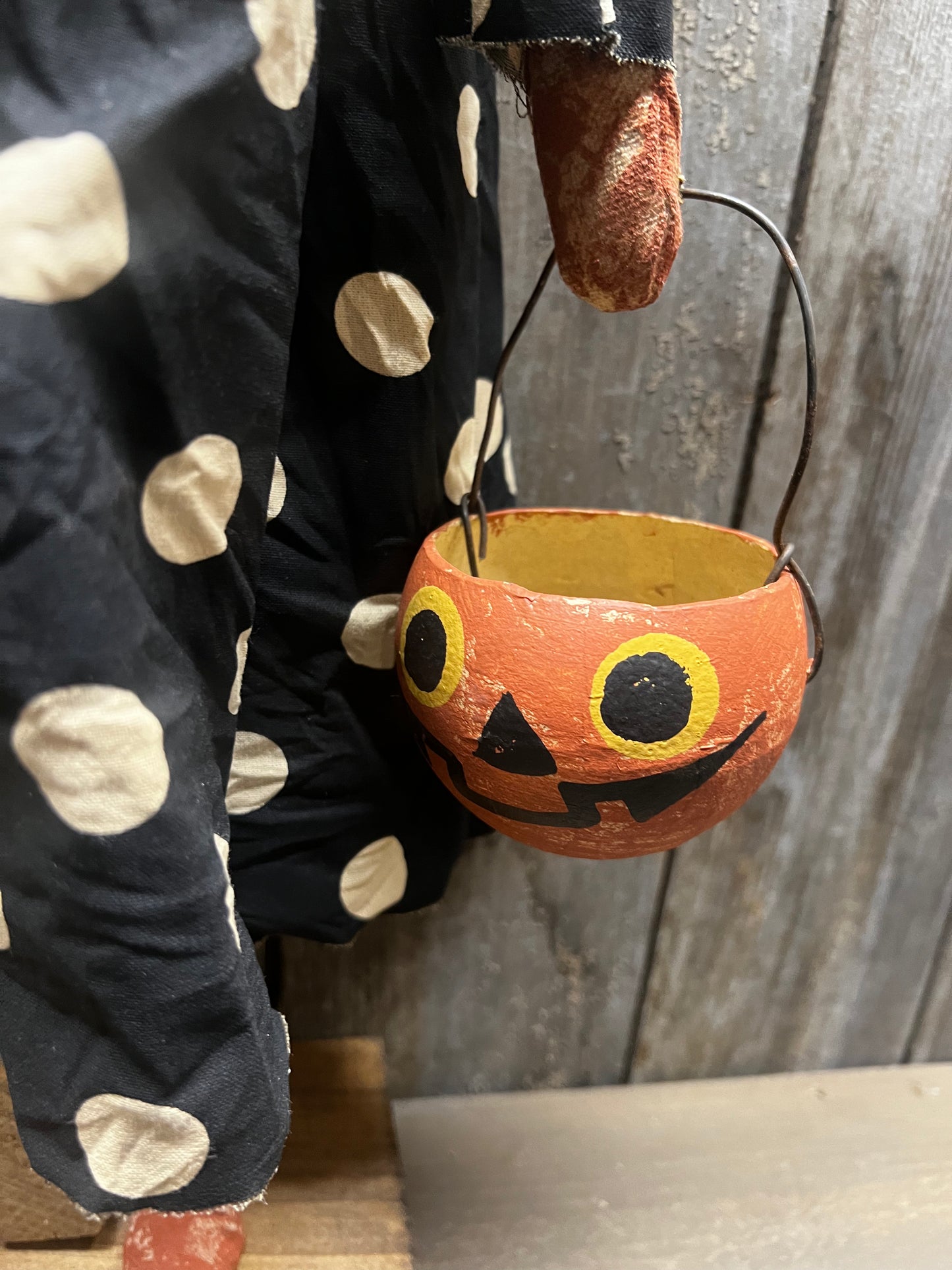 Pumpkin Girl, 28", SCARECROW & CROW/ POLKA DOT