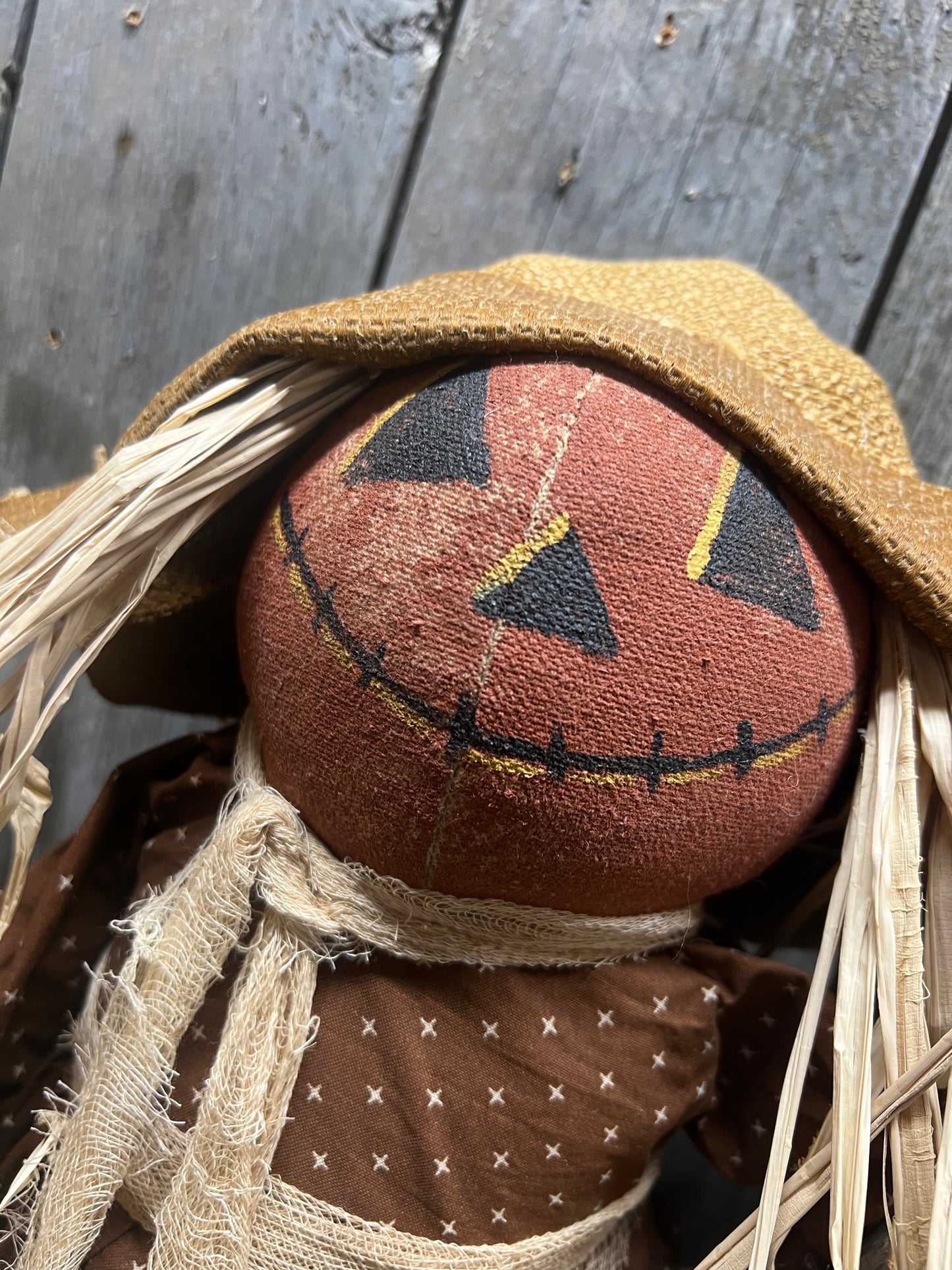 Pumpkin Girl, 28", SCARECROW & CROW/ BROWN DRESS