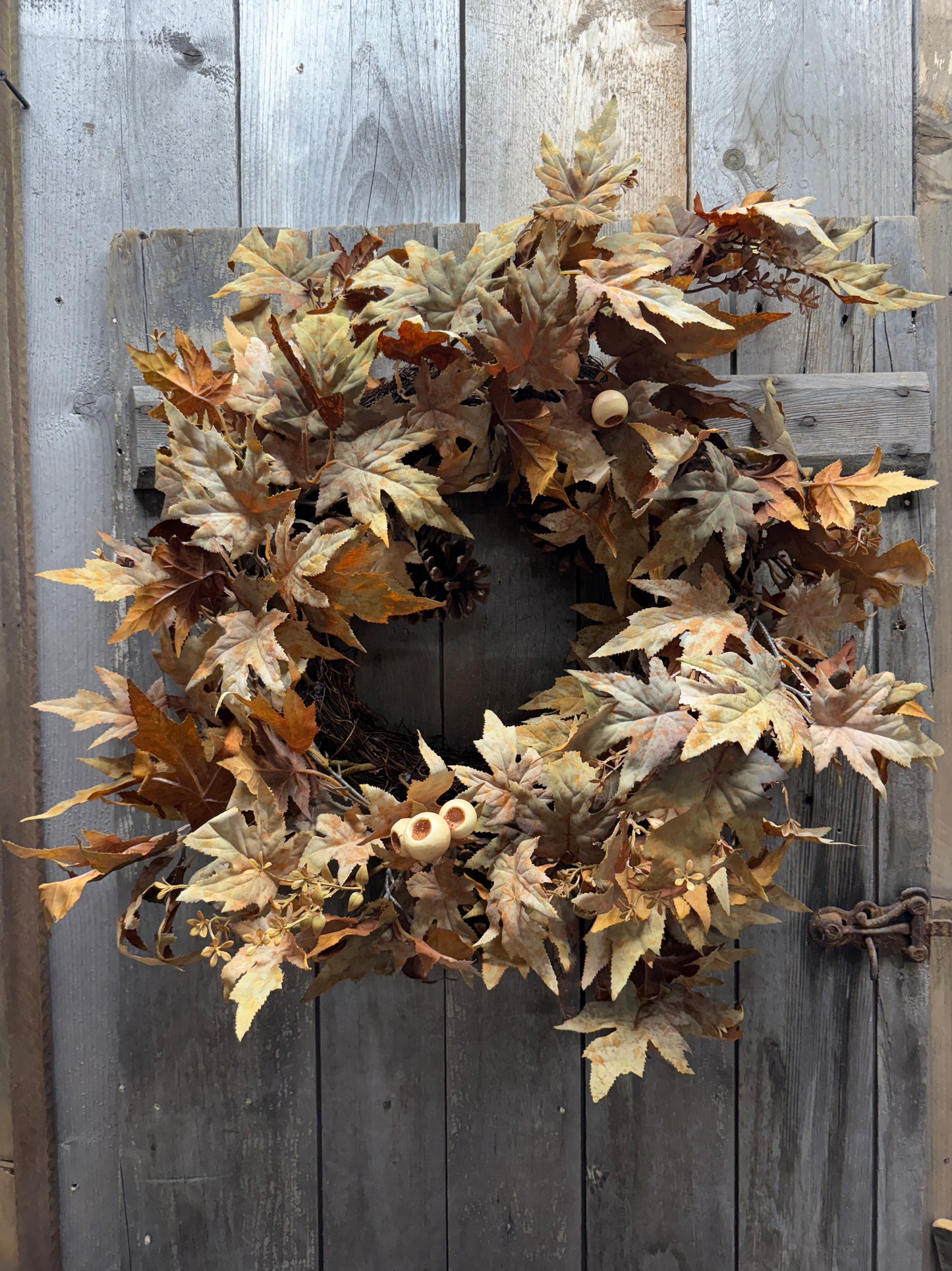 Wreath, 28", EARTHY MAPLE