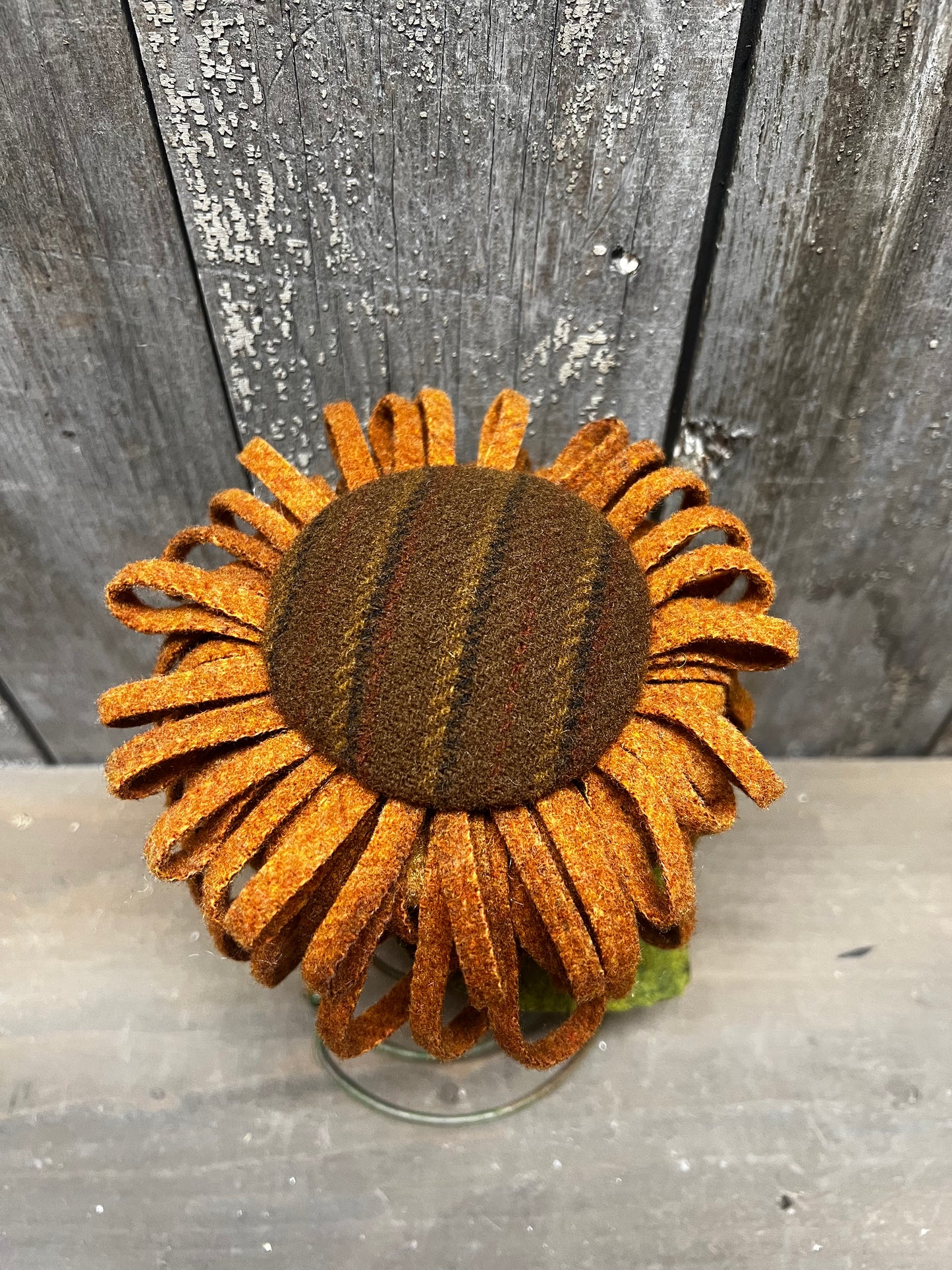Wool Sunflower, 6" BEDSPRING
