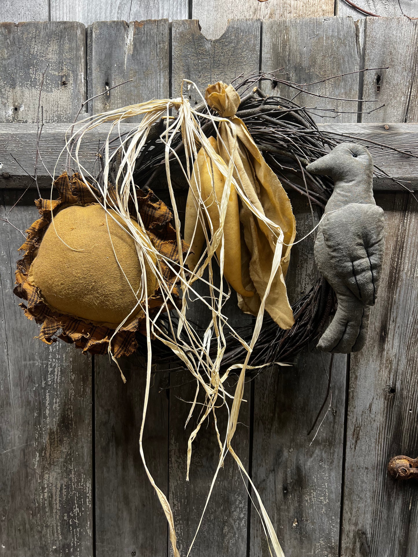 Wreath, 14", SUNFLOWER & CROW
