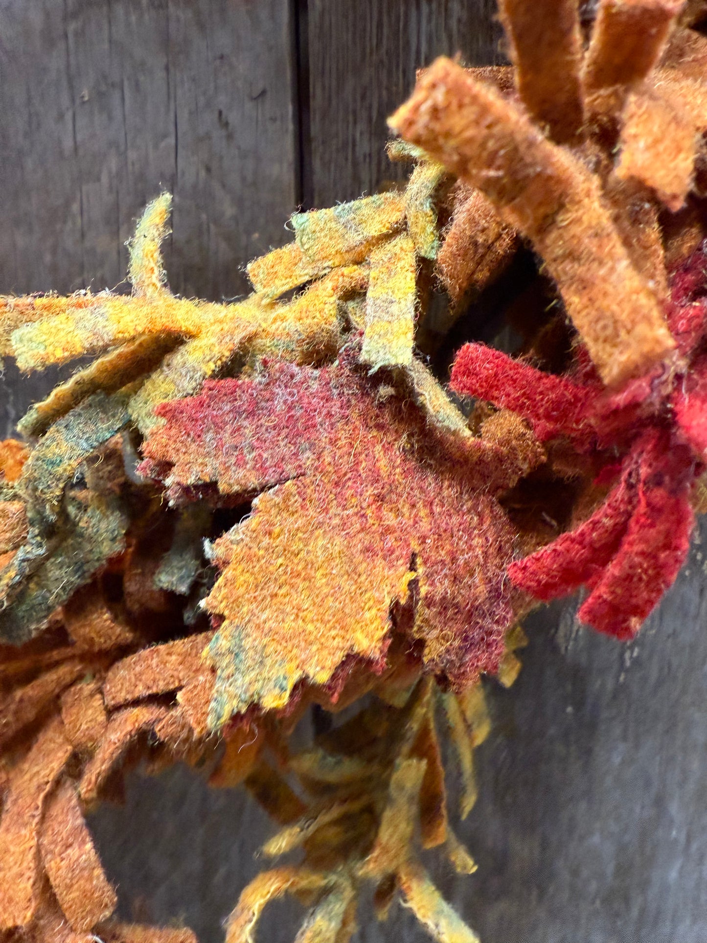 Wreath, Wool, 14", FALL LEAVES