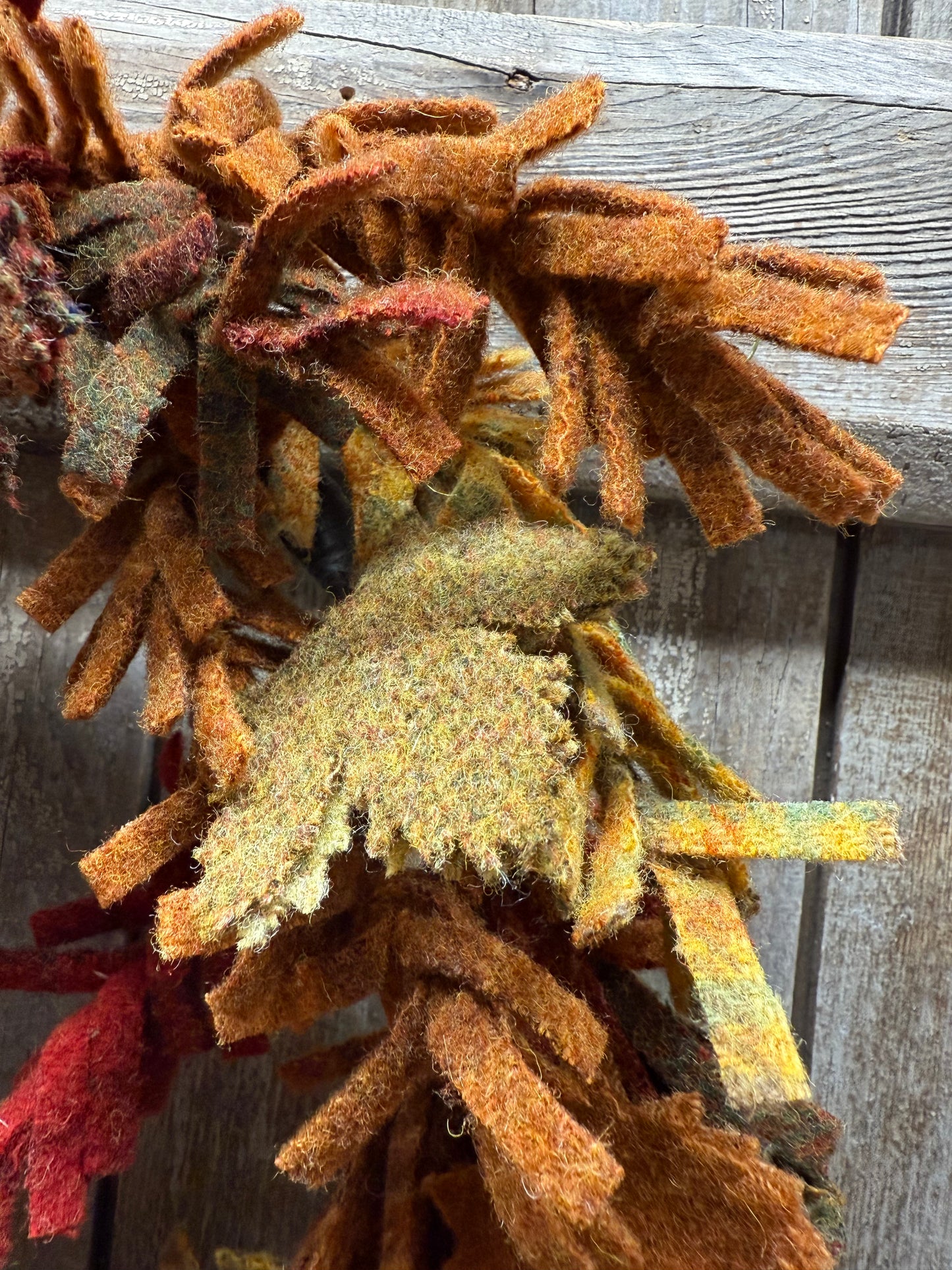 Wreath, Wool, 14", FALL LEAVES