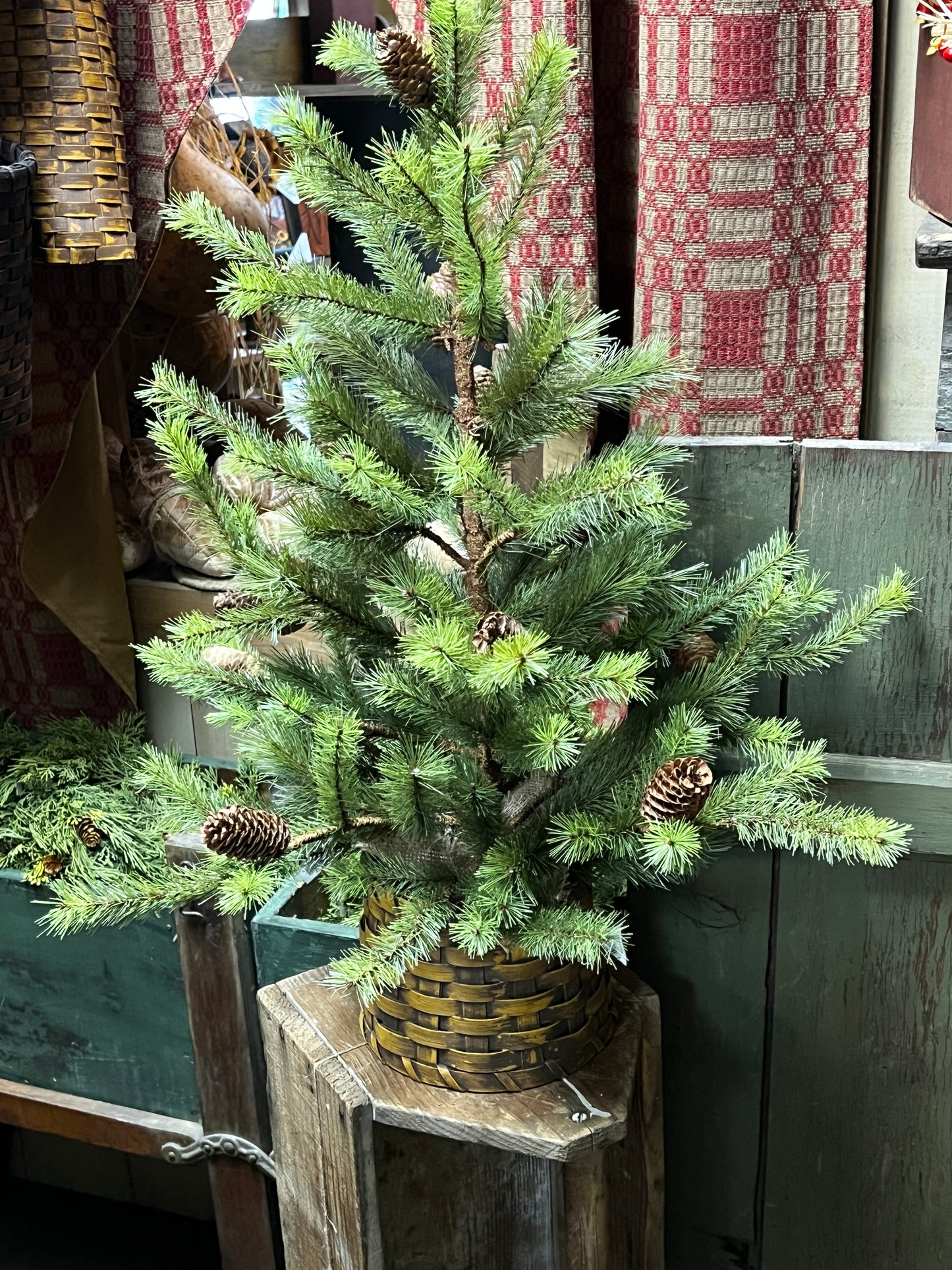 Tree Skirt Basket, SMALL