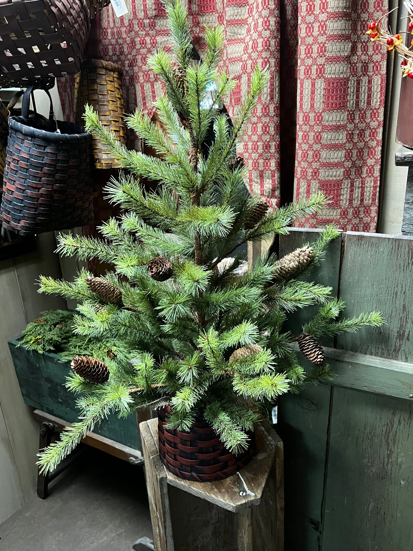 Tree Skirt Basket, SMALL