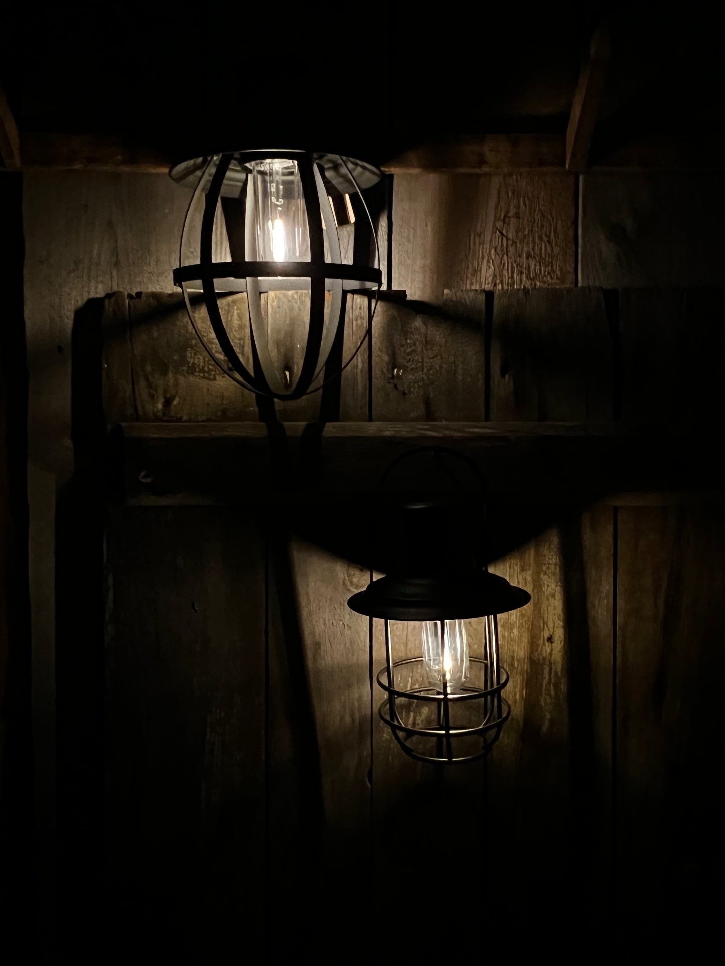 Sitting/Hanging Lantern, Battery Operated, BLACK or RUSTY BRONZE