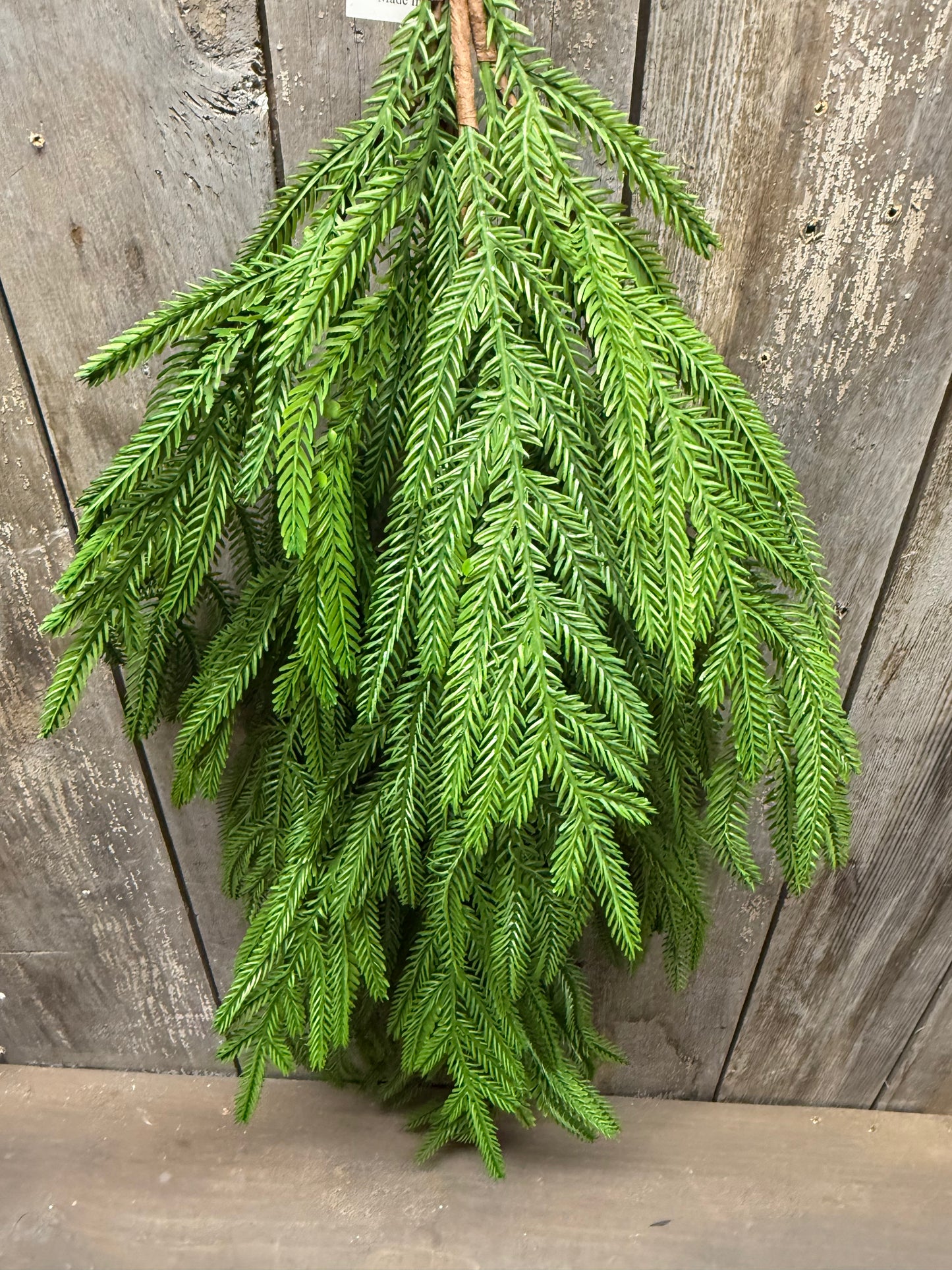 Teardrop Swag, 28", SOFT TOUCH NORFOLK PINE