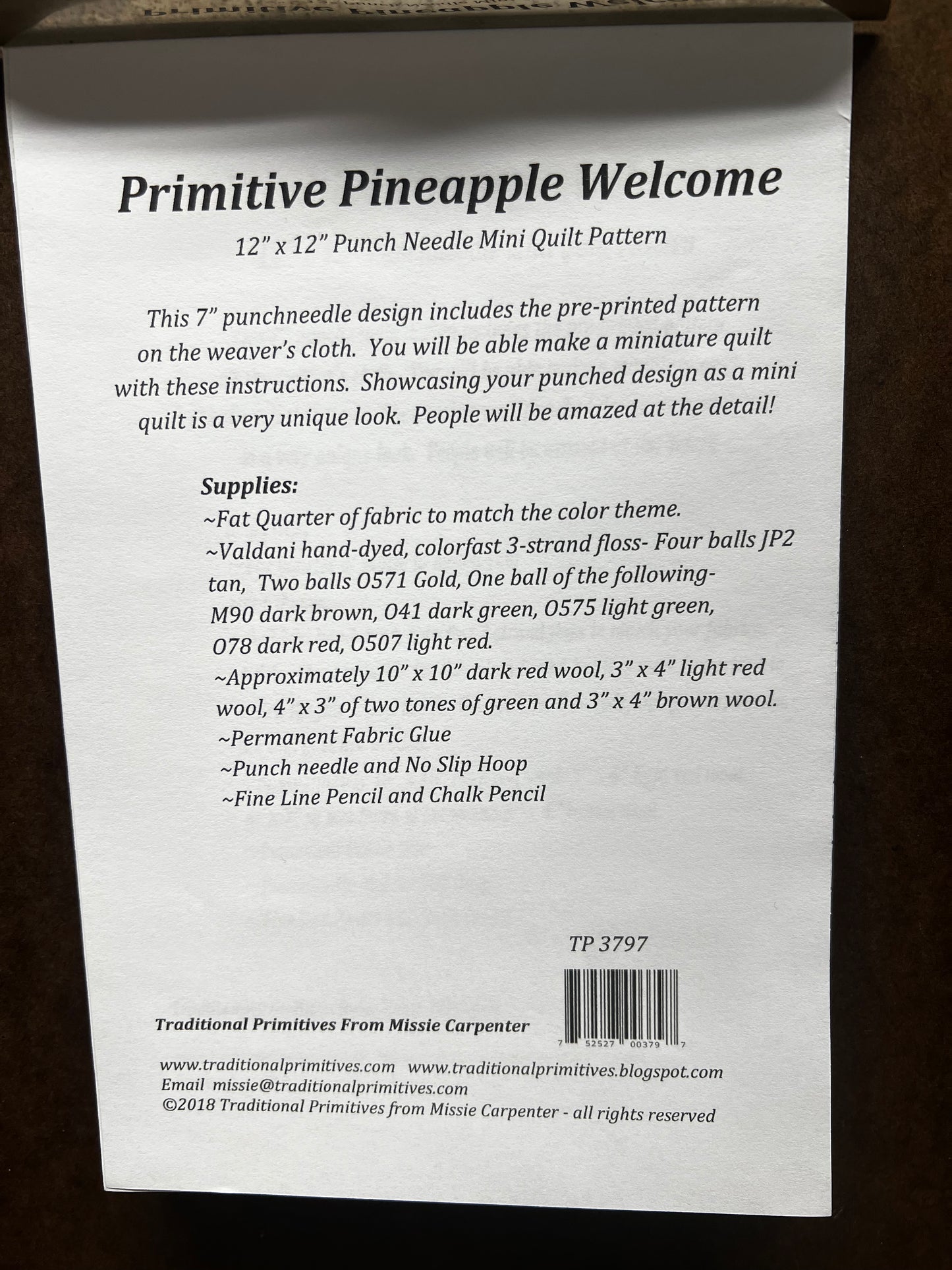 Pattern, PRIMITIVE PINEAPPLE WELCOME