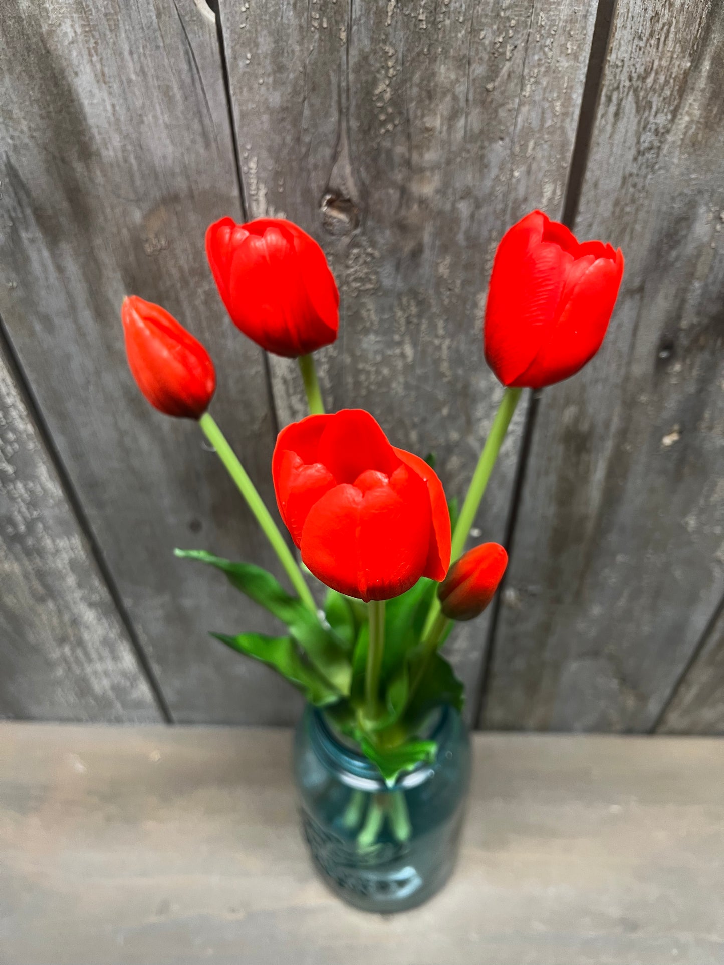 Bunch, Real Feel Tulips, RED