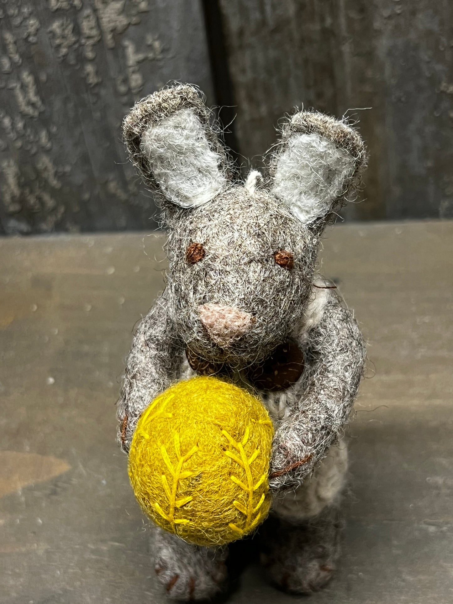 Bunny, Small Felted, GREY W/ PANTS & YELLOW EGG